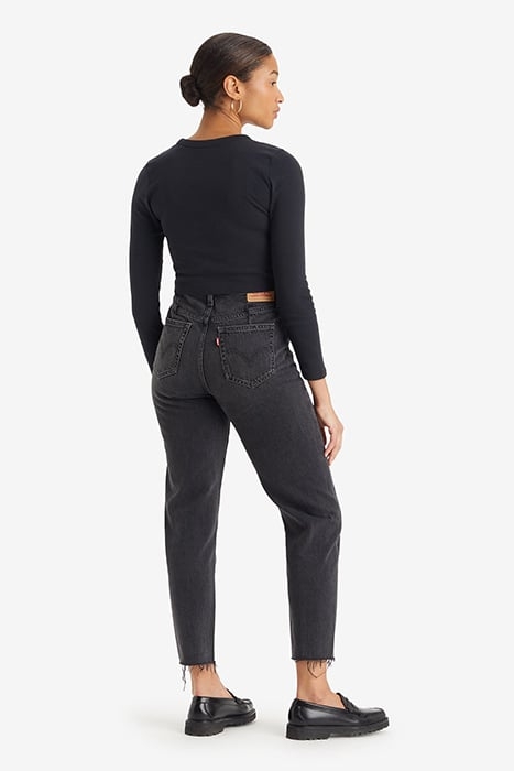 HIGH WAISTED JEANS IN WASHED BLACK 2