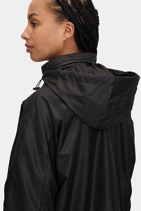 K-WAY WITH SEAM DETAILS AND LOGO ON THE BACK BLACK 7