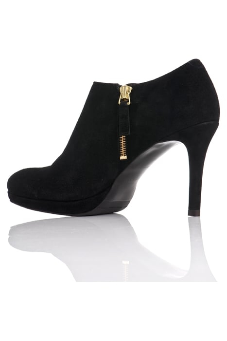 OLWEN ALMOND TOE PLATFORM BLACK 4