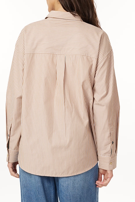 BOYFRIEND SHIRT W/ BUTTON DTL BROWN / WHITE 2