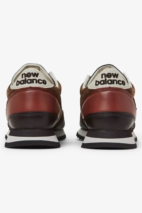 M730GBI SNEAKERS IN FRENCH ROAST 4