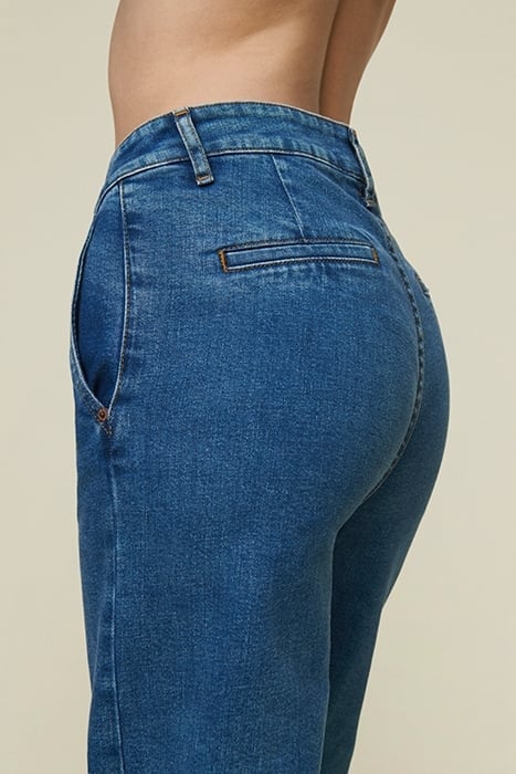 SILVIA DEN GREEN STONE 3