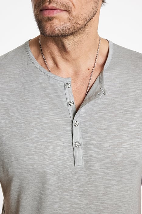 DYER SLIM FIT SS HENLEY SEAL GREY 3