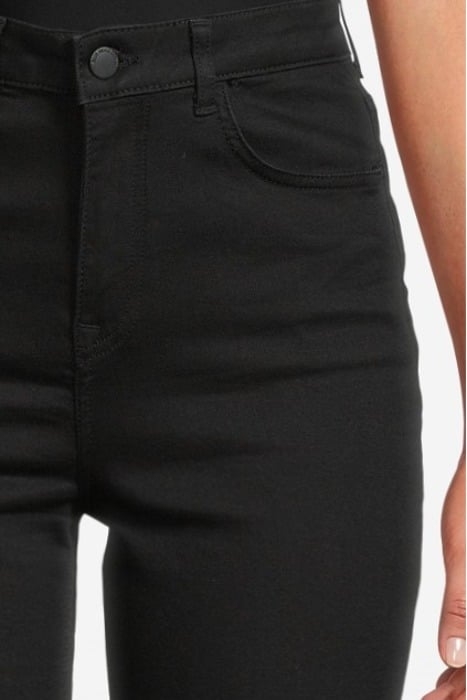 5-POCKET MID WAIST BLACK 4