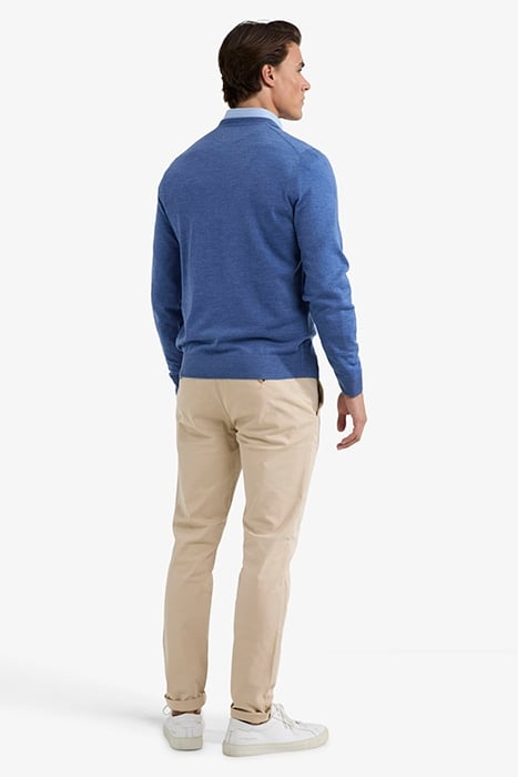 FINE MERINO V-NECK SWEATER VINTAGE BLUE 3