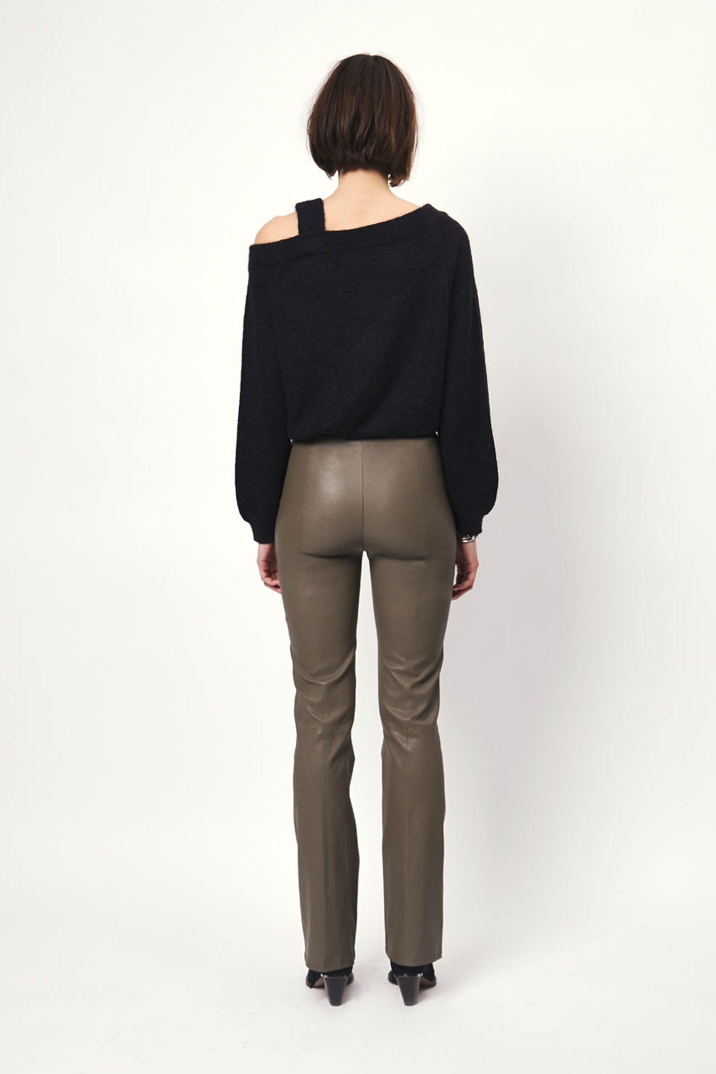 TYSON FLARE LEATHER PANTS GREEN CLAY 2