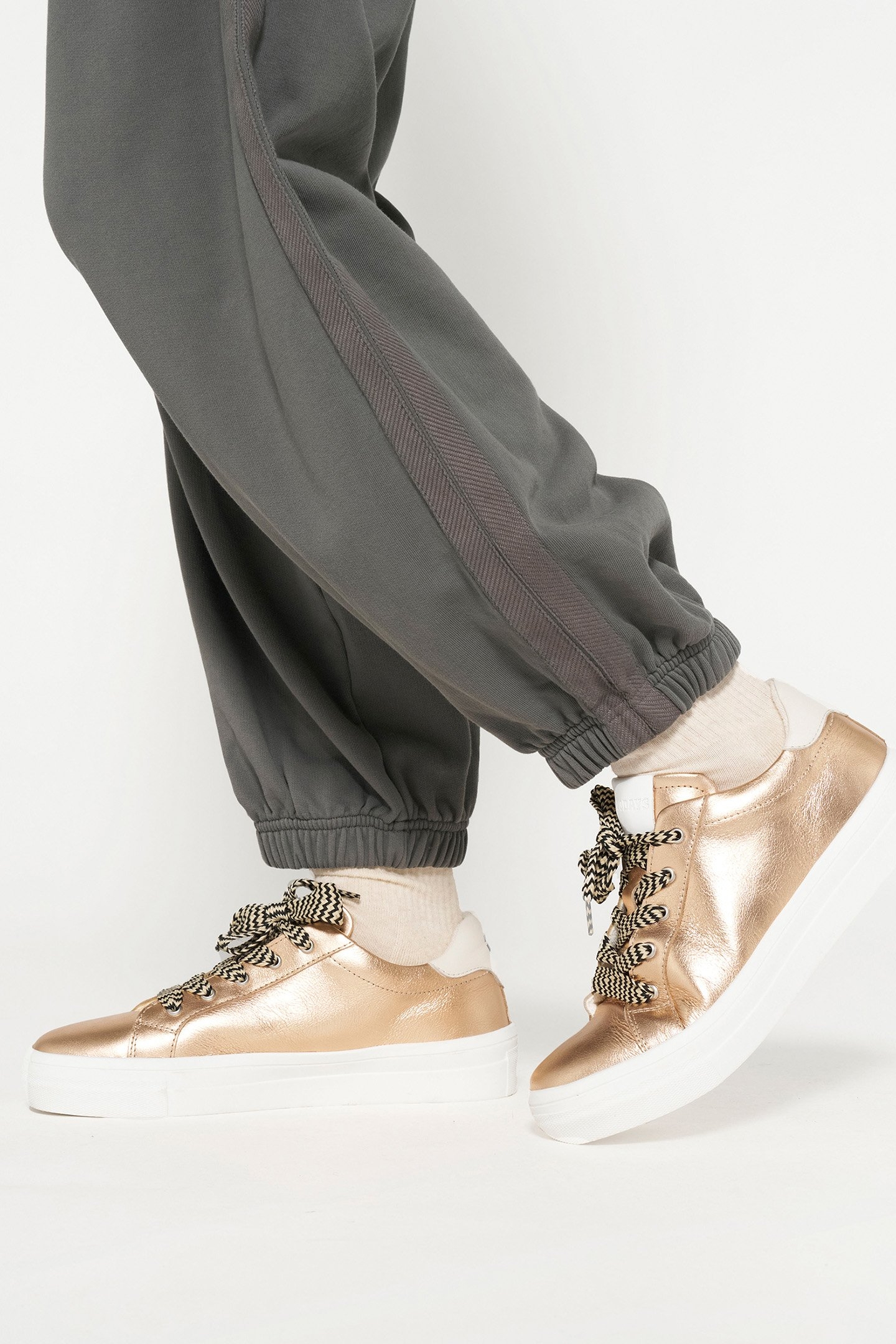 SNEAKERS ROSE GOLD 2