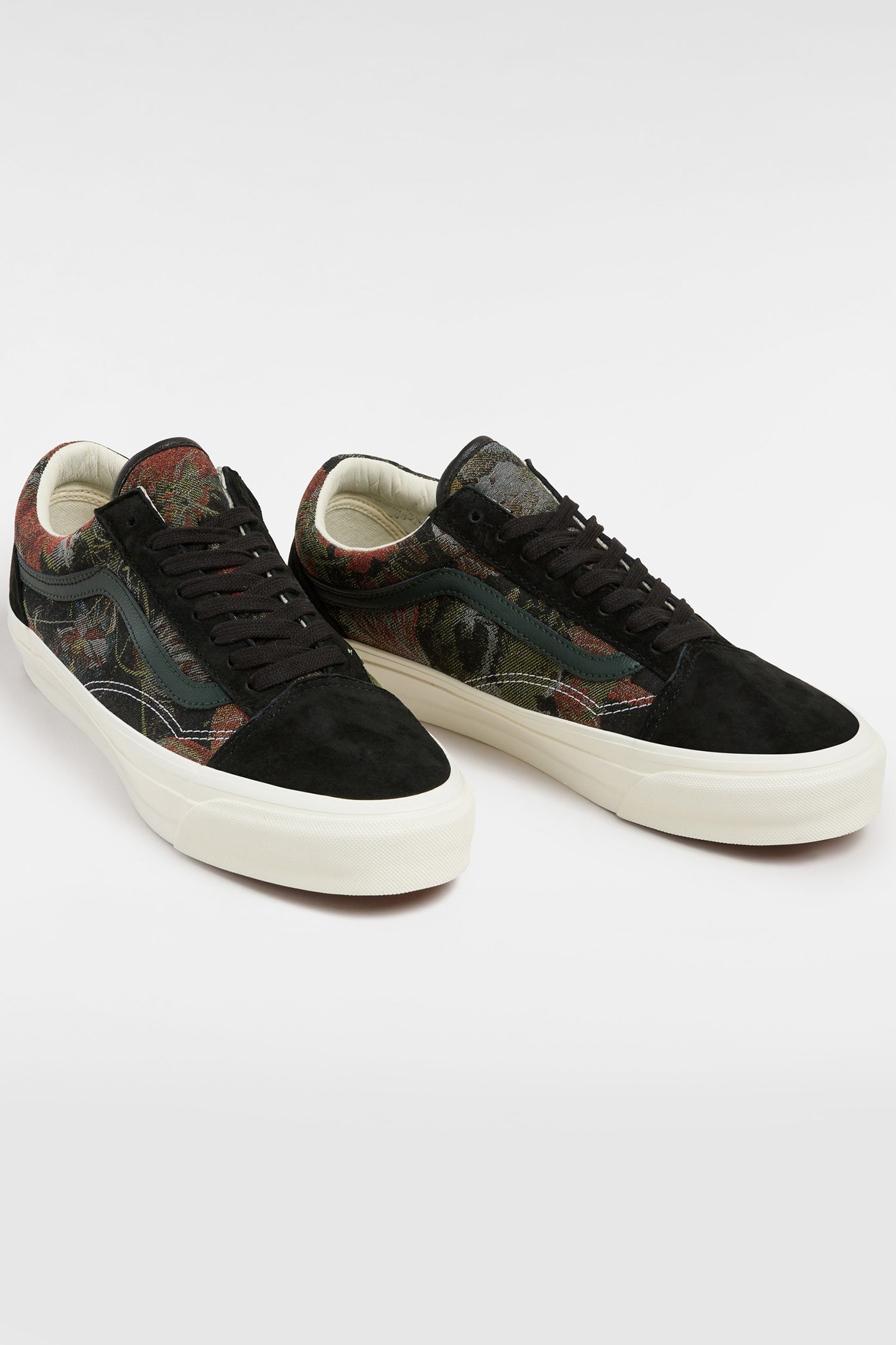 LX OLD SKOOL JACQUARD FLORAL 2