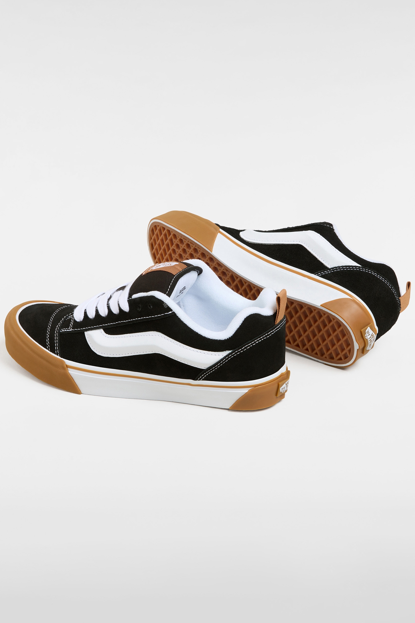 KNU SKOOL GUM BUMPER BLACK 4