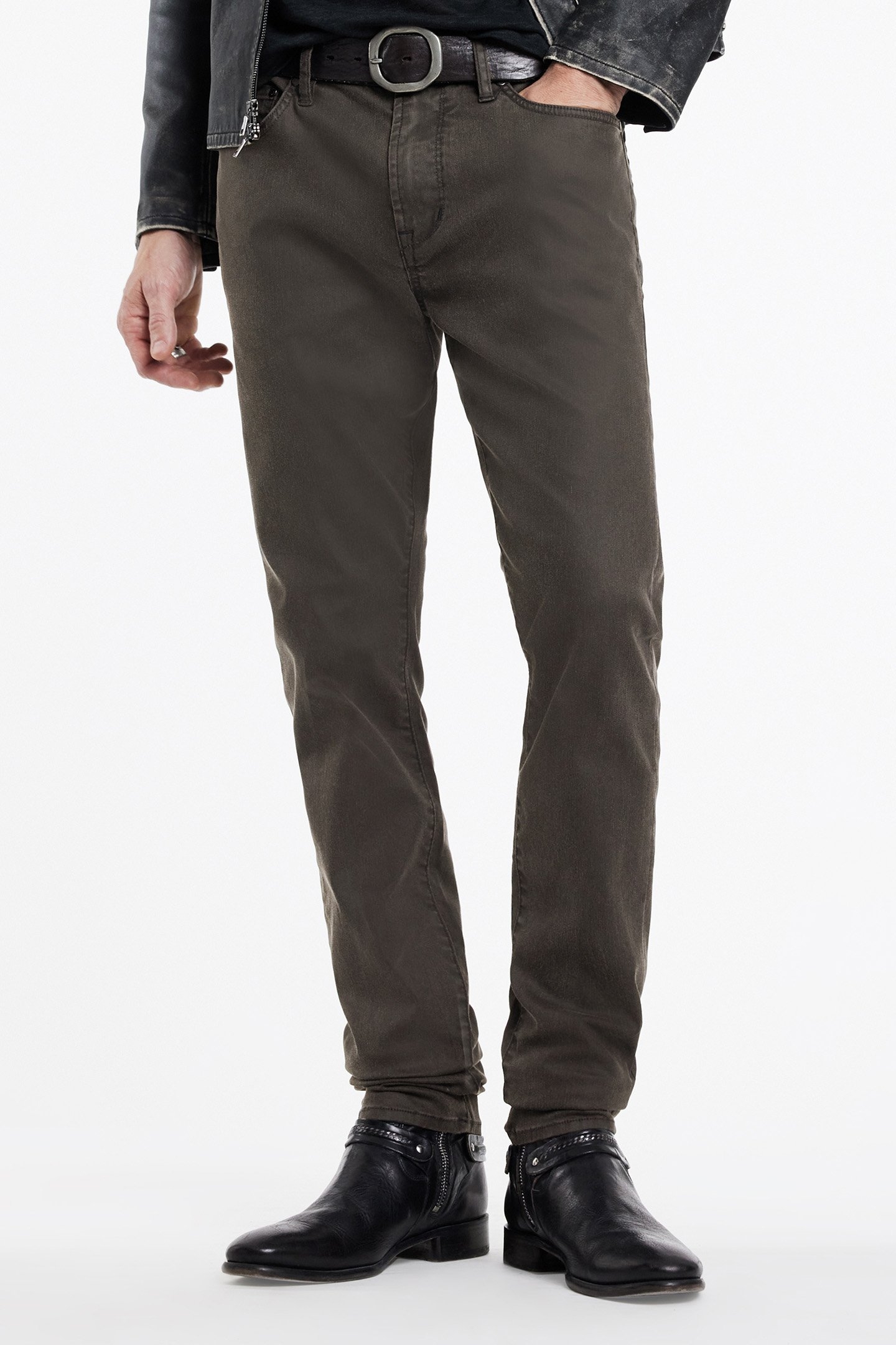 J704 TAPERED FIT LICORICE 1