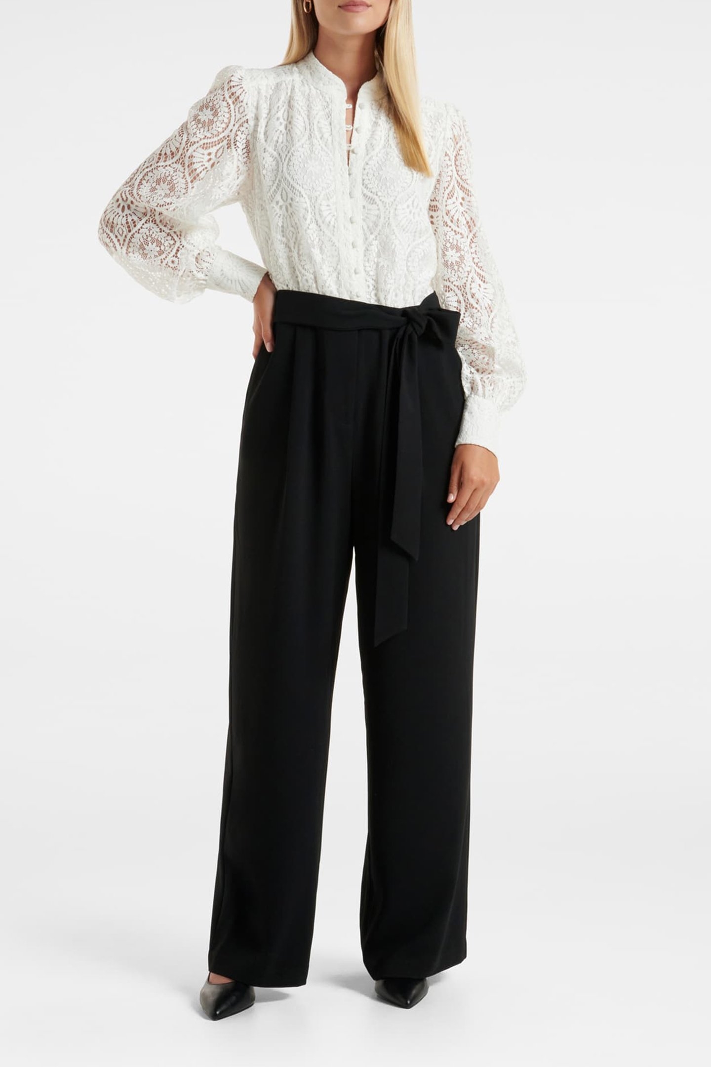 EDDIE LACE JUMPSUIT PORCELAIN/BLACK 1