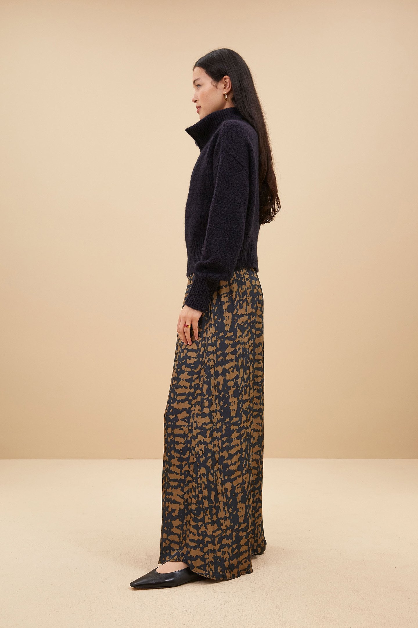 LIEN PAINTING SKIRT PAINTING PRINT 3