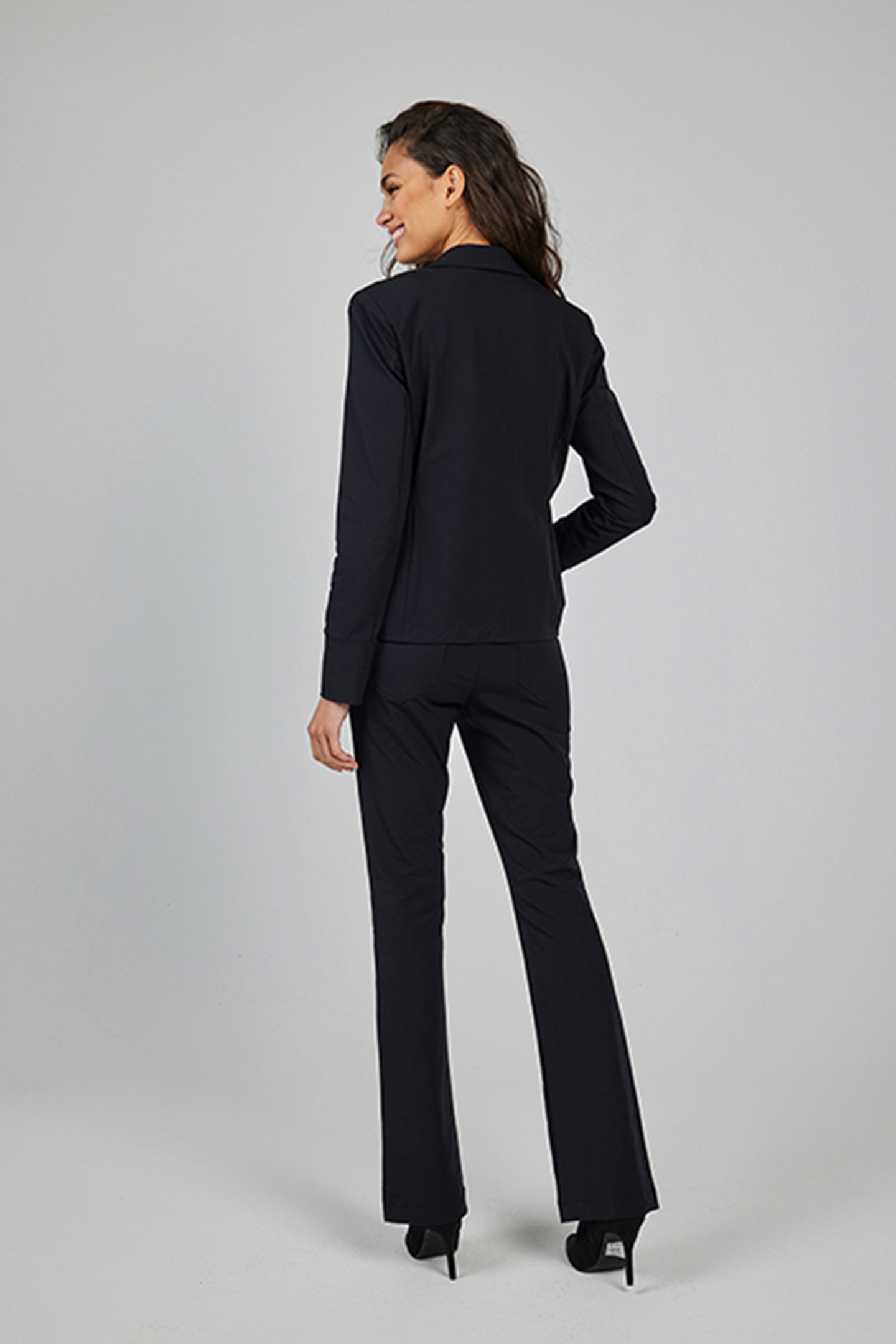 TRAVEL BLAZER MOTION BLACK 3