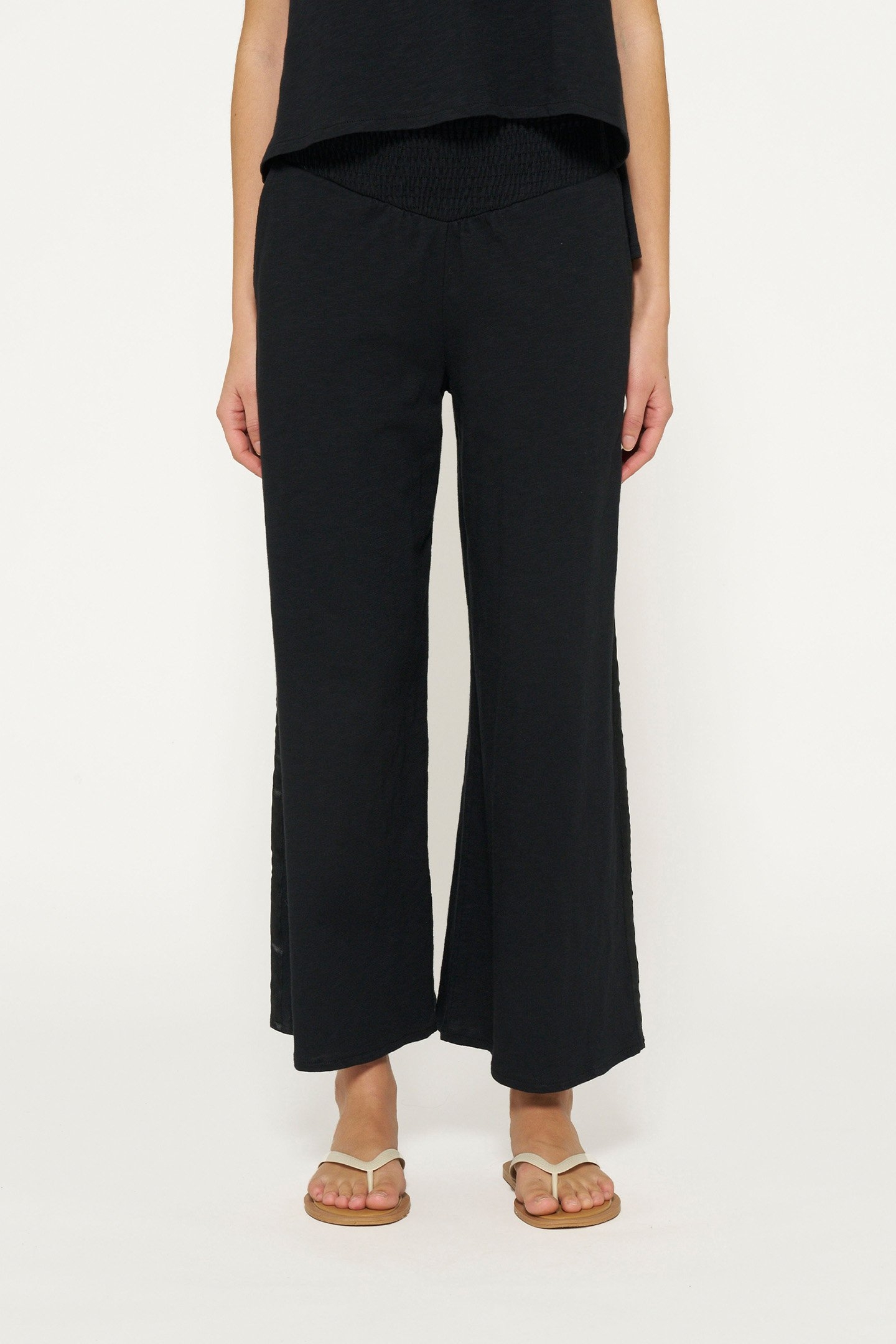 WIDE LEG SMOCK PANTS BLACK 1