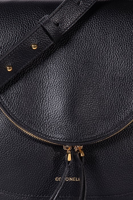 HANDBAG IN LEATHER 6