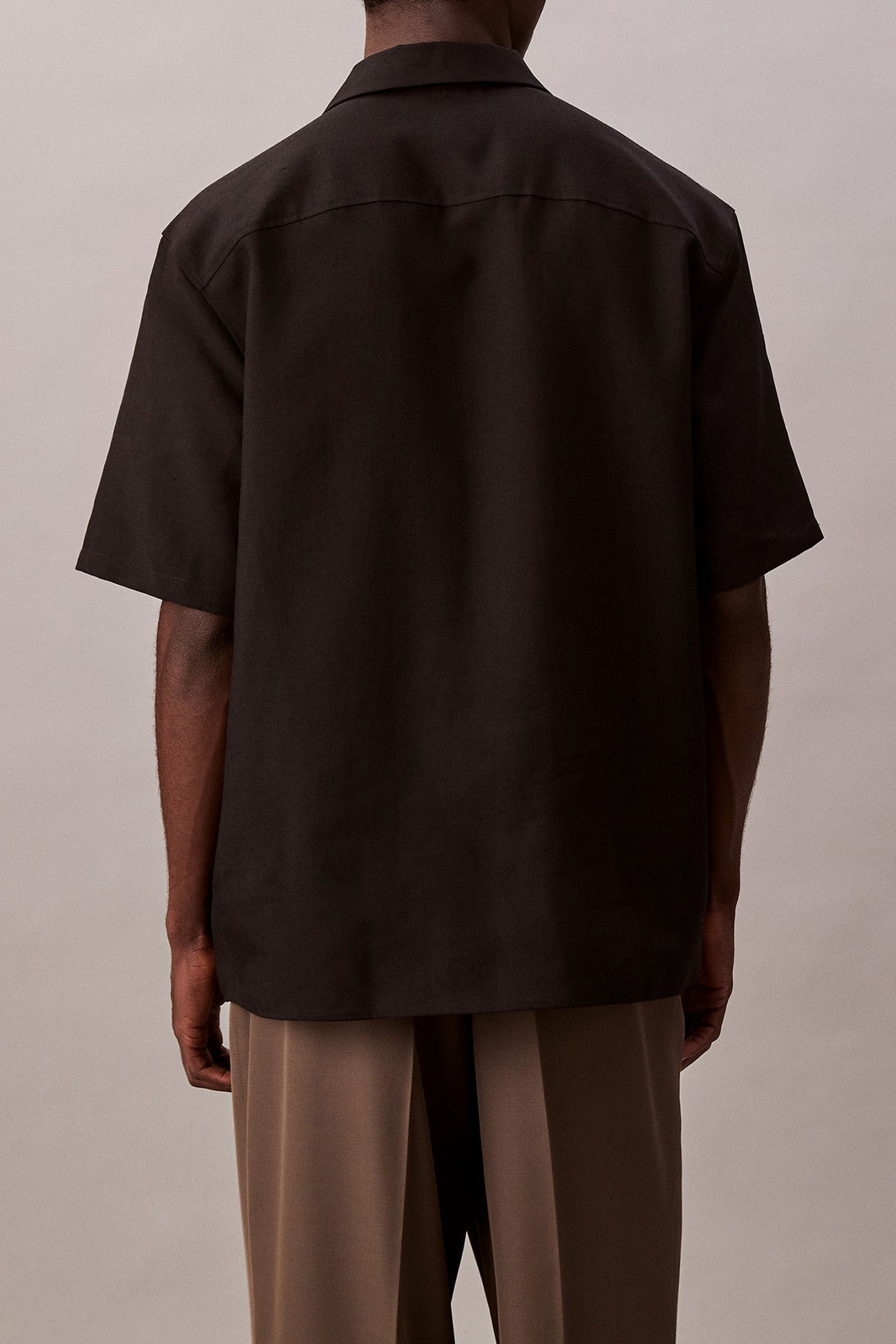 SS TRAVELER LINEN SHIRT BLACK 2