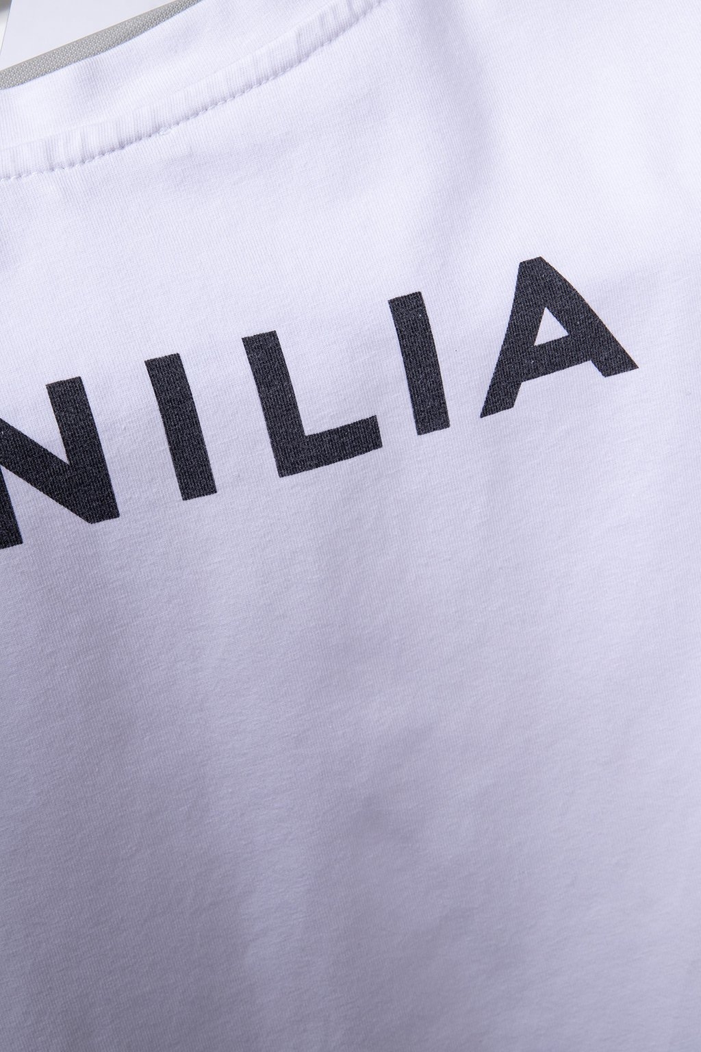 VANILIA LOGO BASIC TSHIRT WHITE 4
