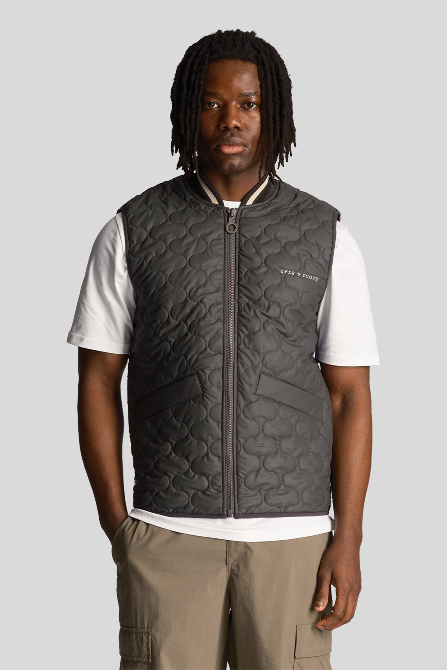 QUILTED GILET GUNMETAL 1