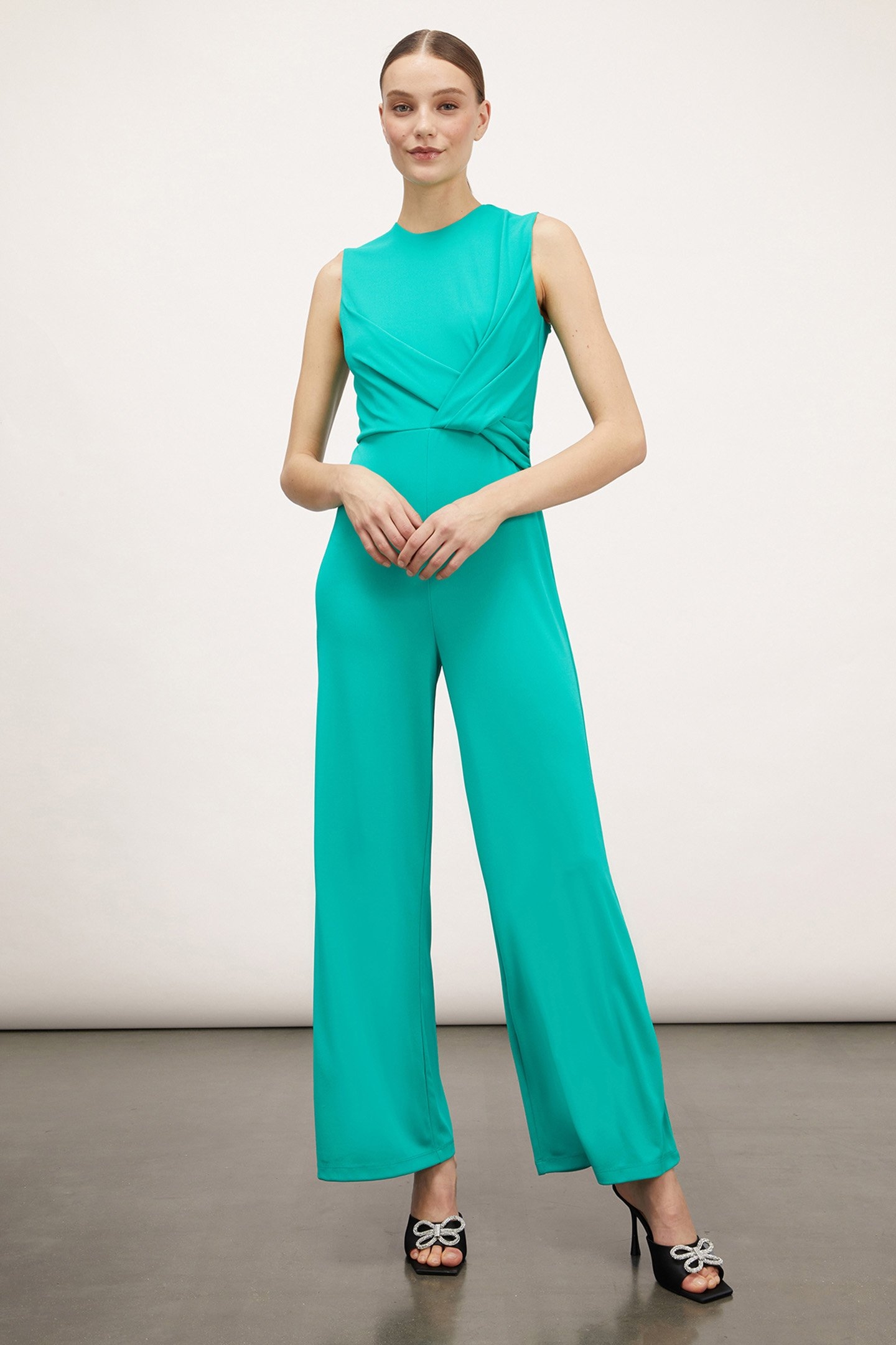 LONG JUMPSUIT WITH DRAPING GREEN 1