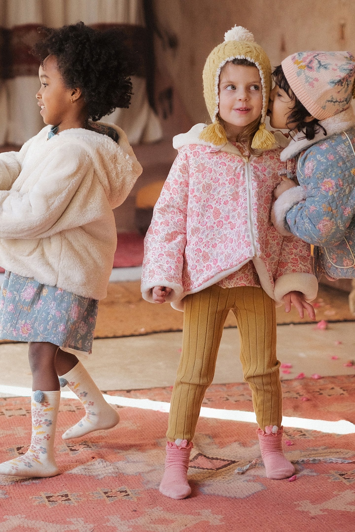 REVERSIBLE COAT FELVET CREAM FLOWER FIELDS 3