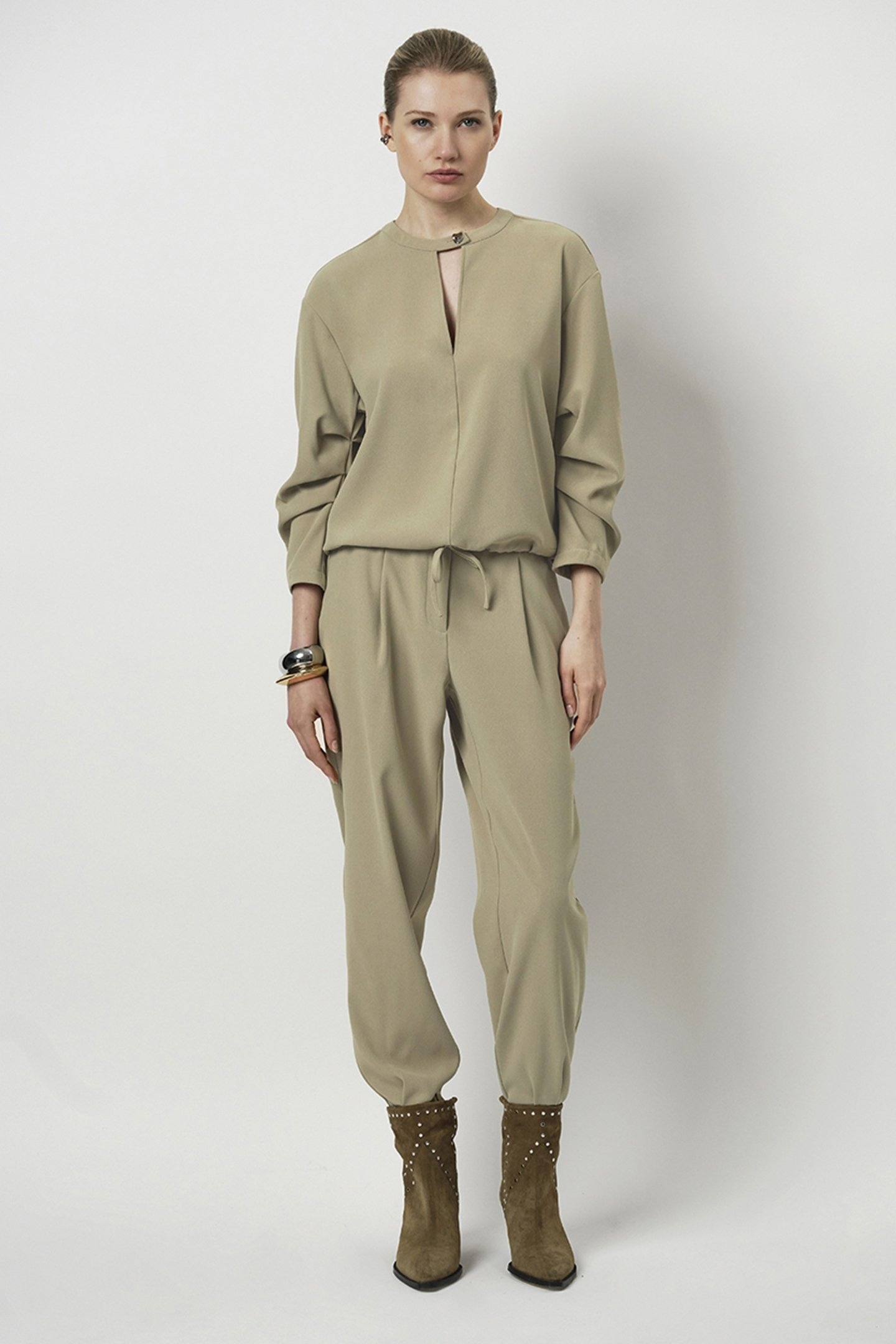 THORN DRAWSTRING CORD TOP SWAMP GREEN 1