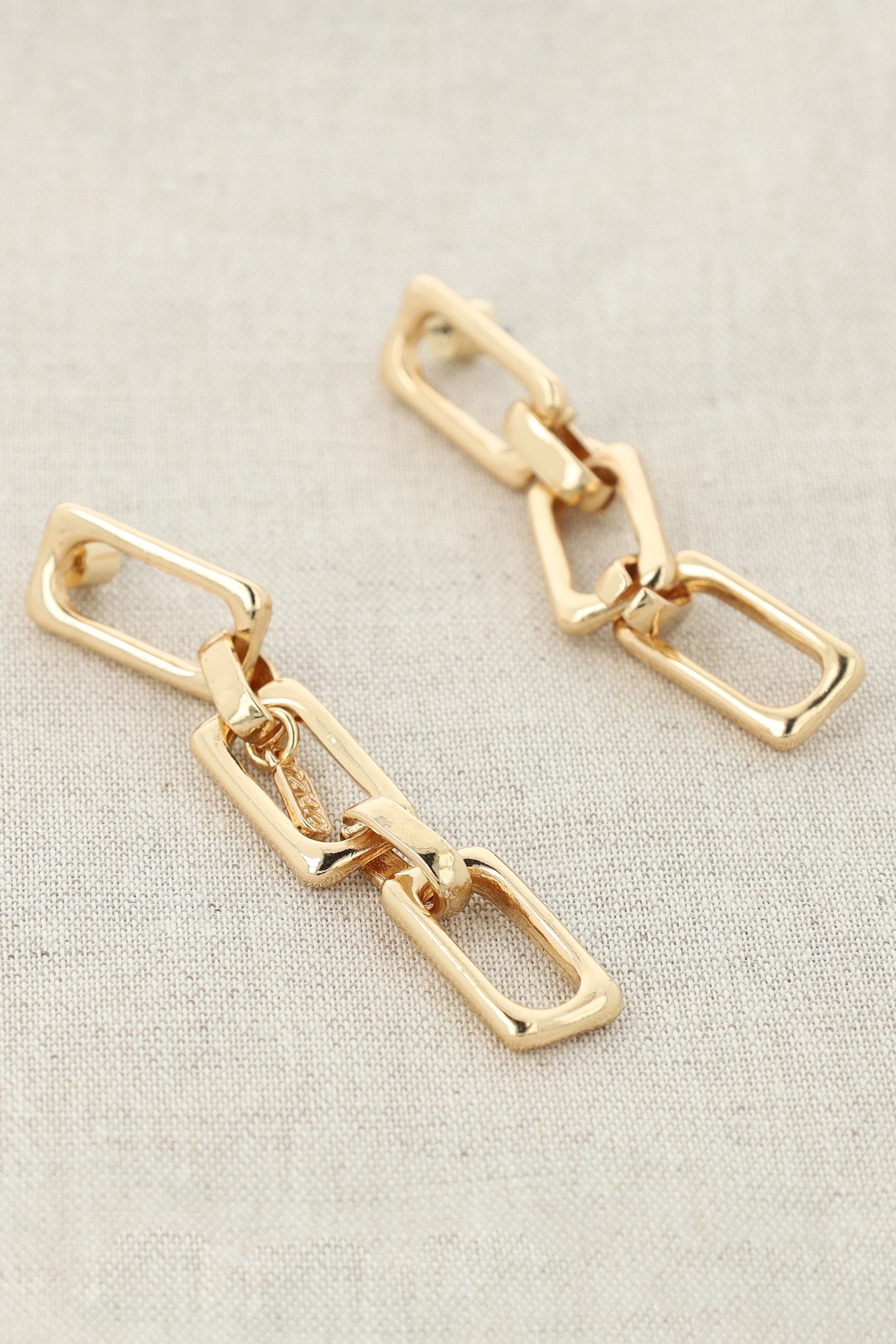 RECTANGULAR EARRINGS 2