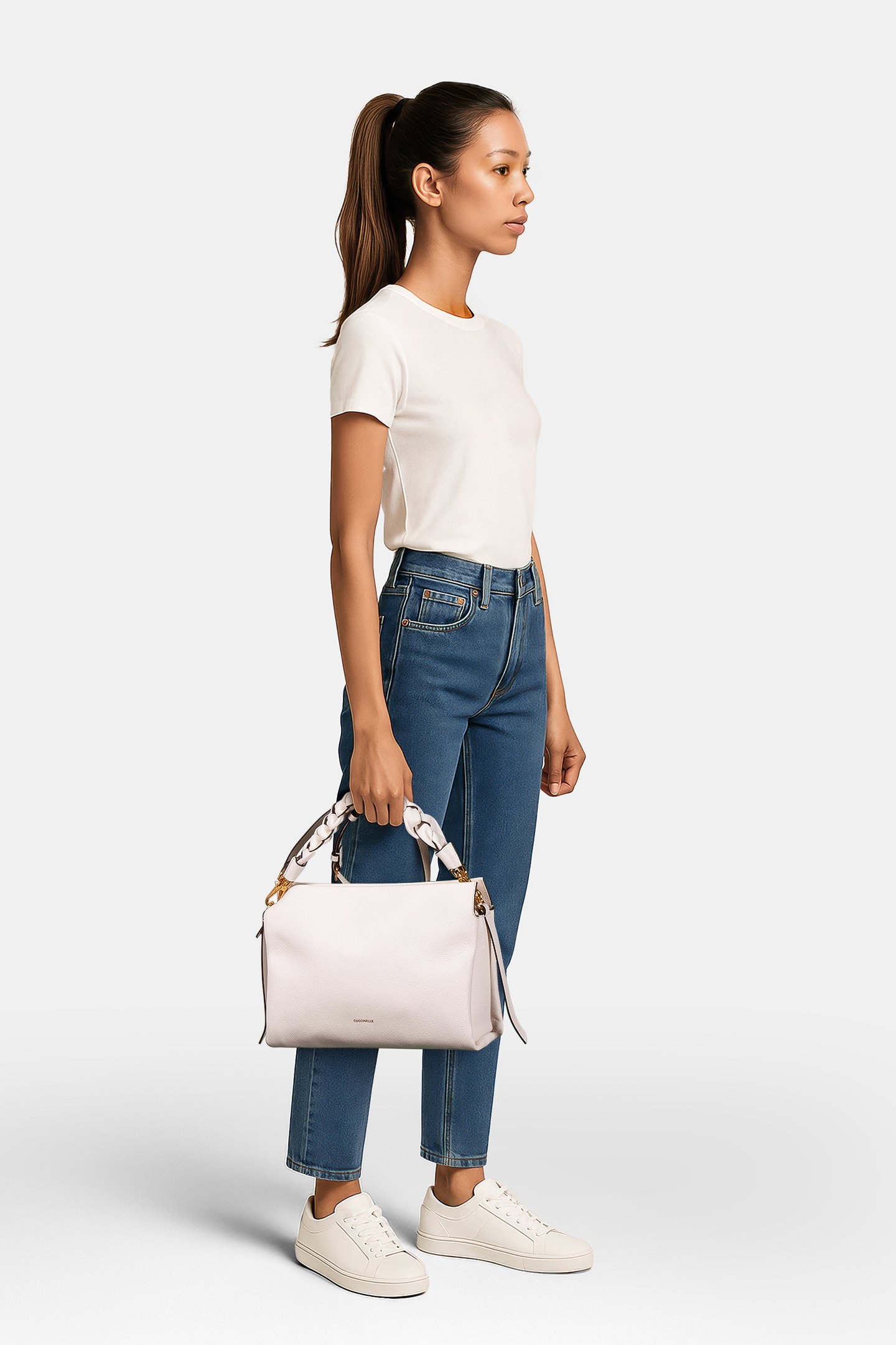 HANDBAG IN LEATHER 1