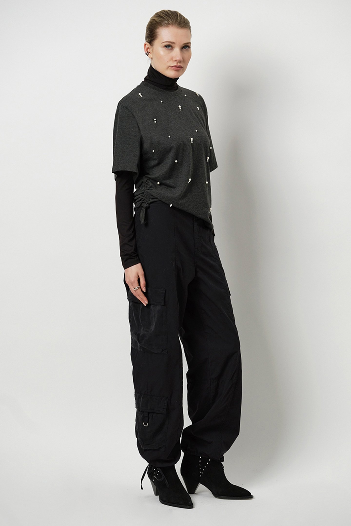 LUXOR PEARL EMBELLISHED TEE DARK HEATHER GREY 2