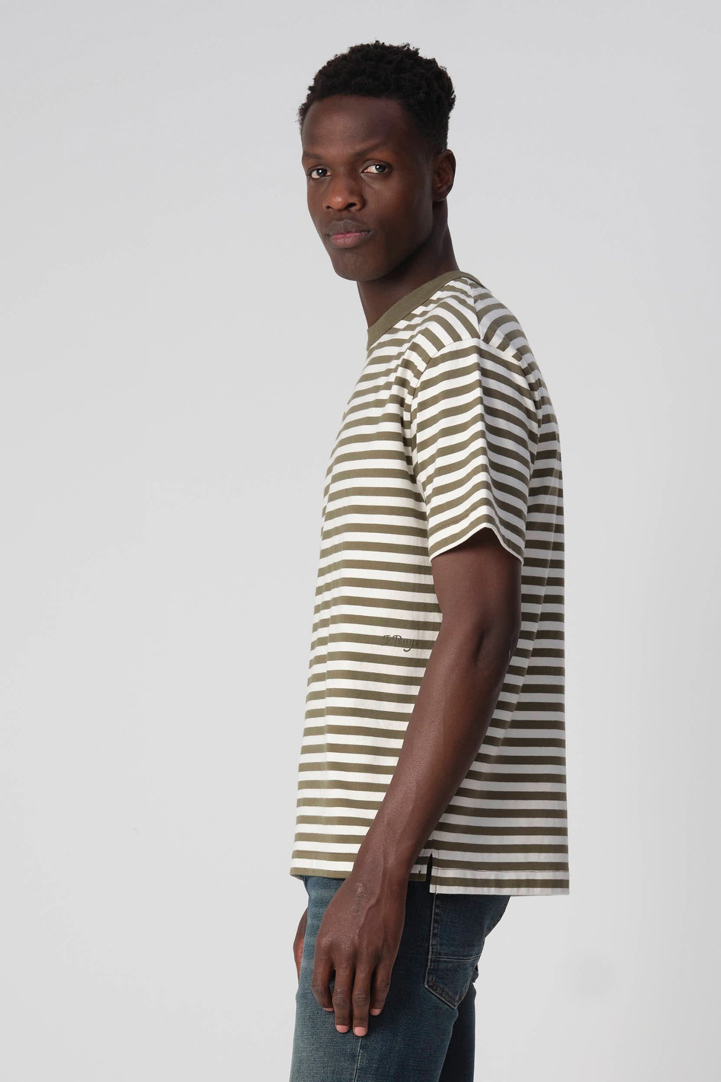 JOHNNY T-SHIRT KM OLIVE NIGHT 3