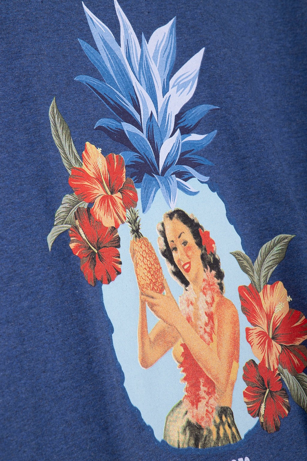 BASIC COTTON T-SHIRT IN BLUE 4