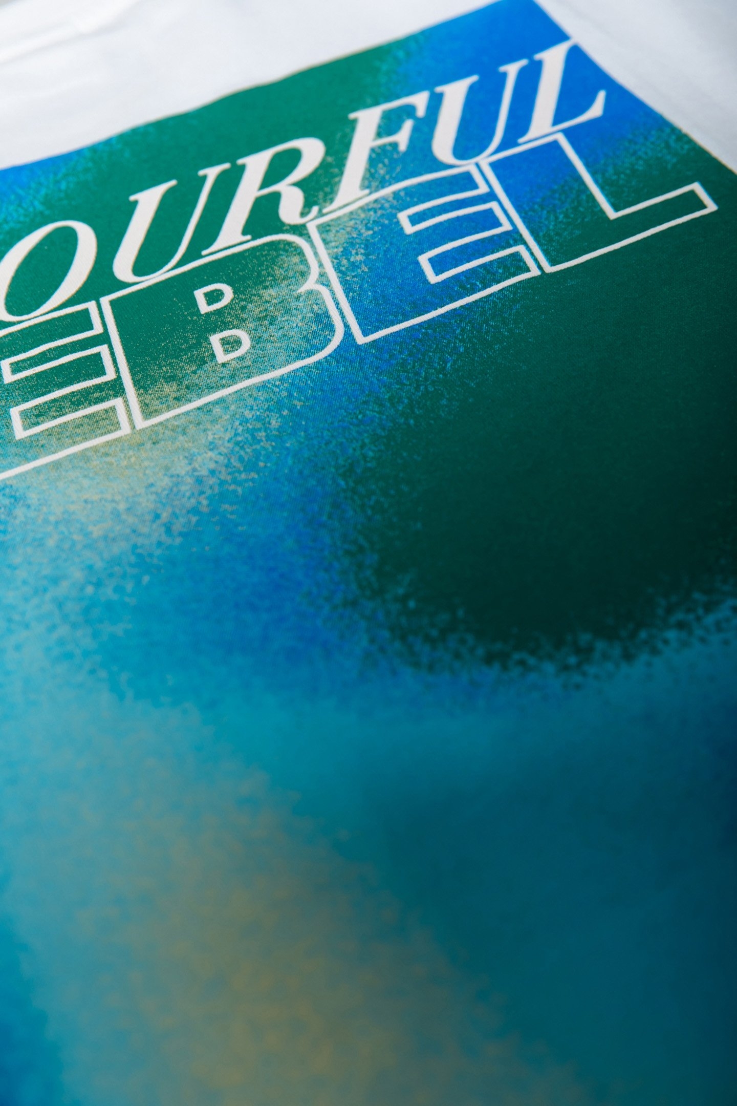 GRADIENT POSTER LOOSEFIT TEE STANDARD WHITE 5