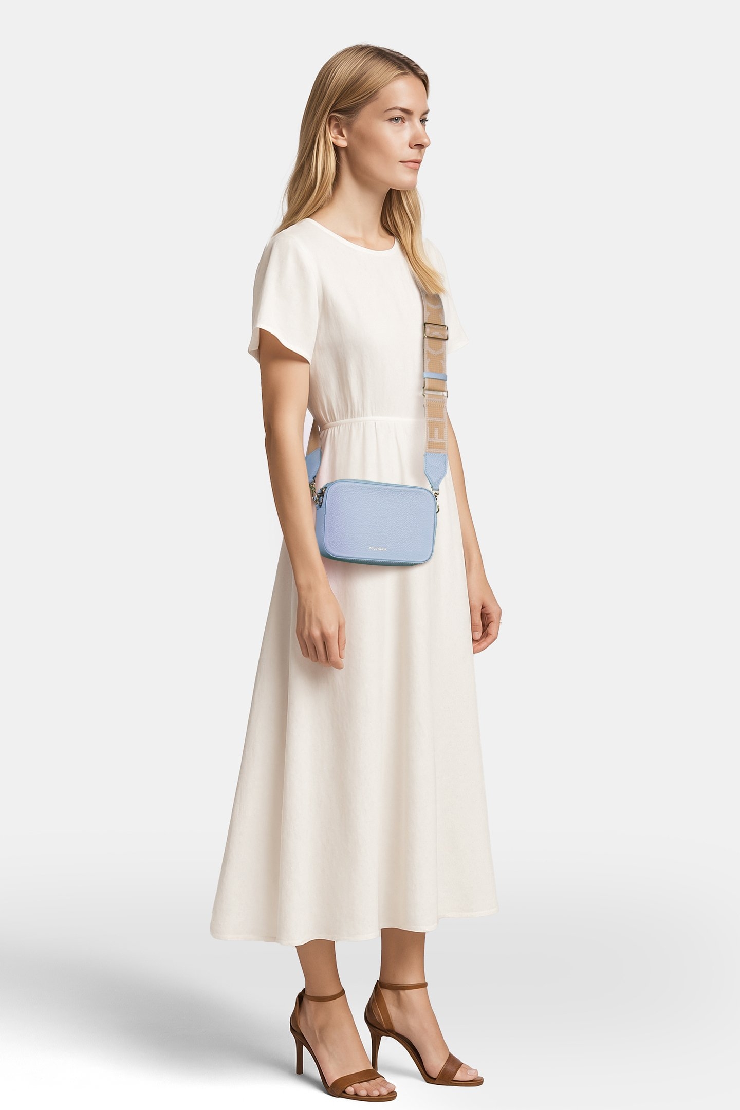 CROSS BODY BAG IN BLUE 1