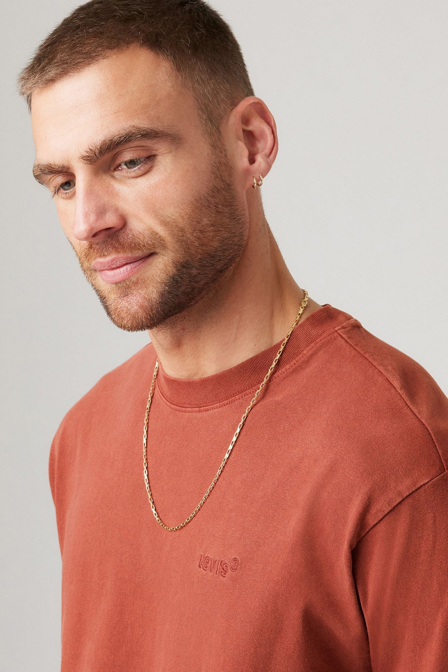 RED TAB VINTAGE TEE GARMENT DYE RED PAINT 5