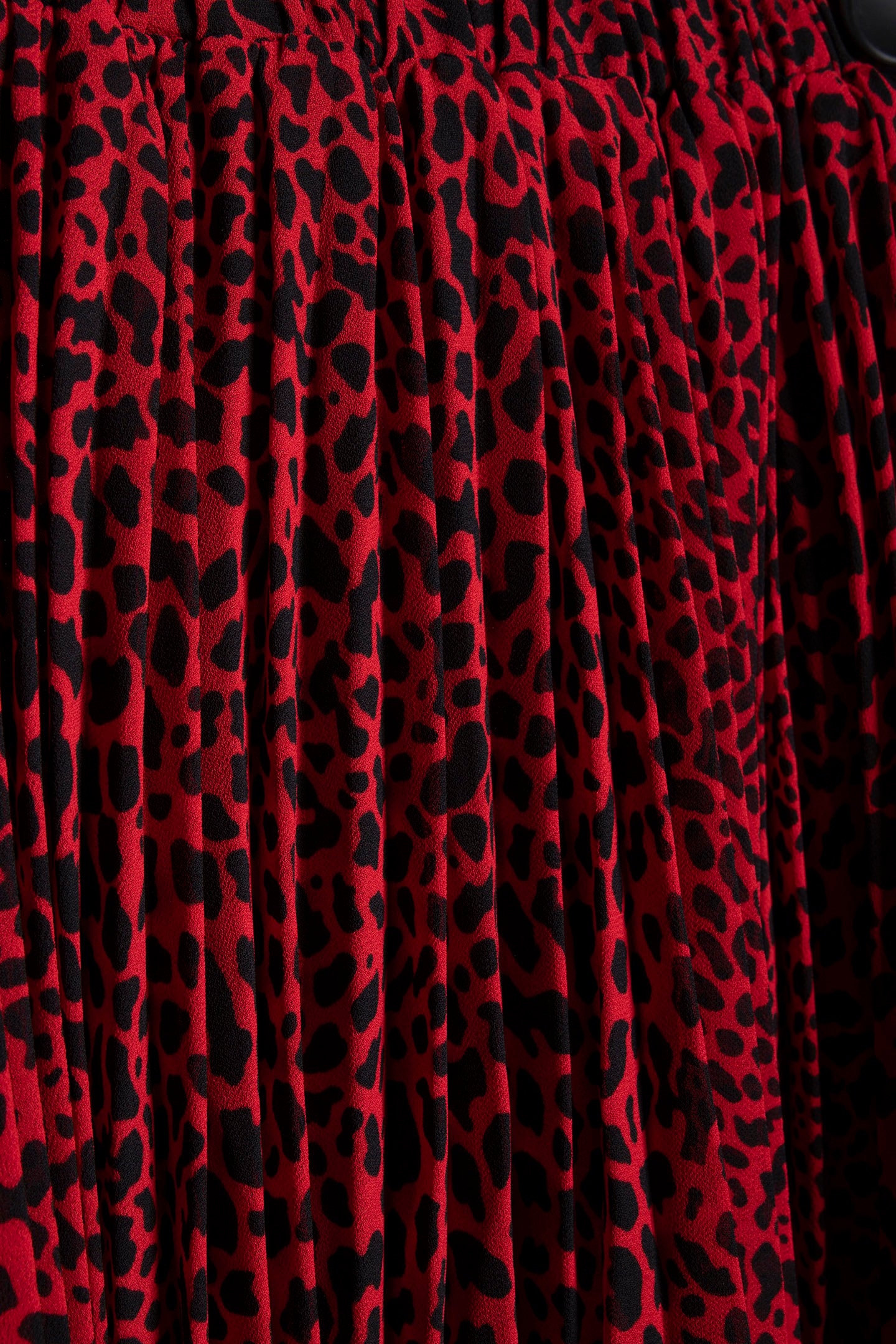 SAT PLEATED SKIRT IN RED ANIMAL PRINT 4