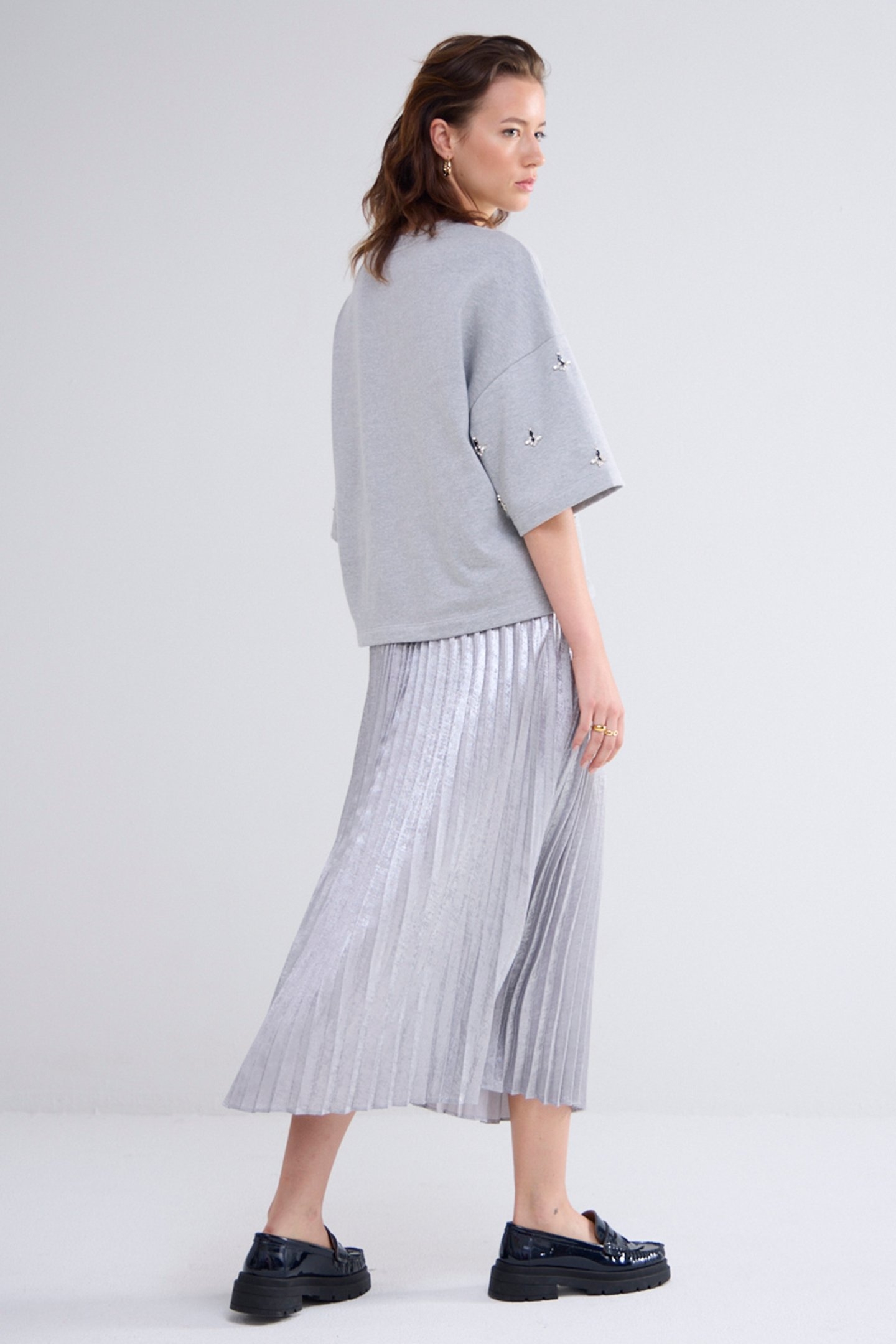 PLEATED SKIRT LAMEE METALLIC GREYS 2