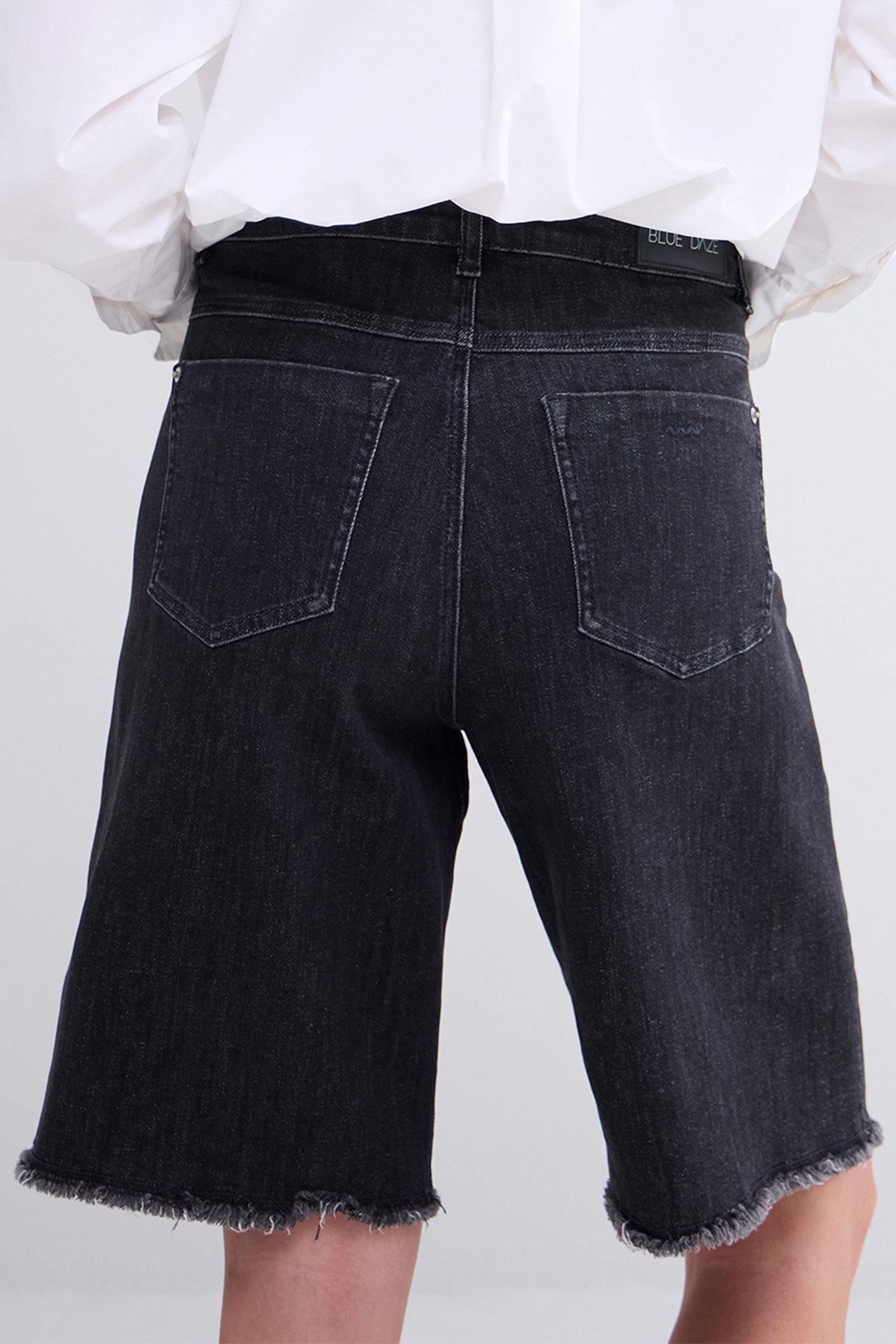 BERMUDA JEANS BLACK STRETCH DENIM BLACKS 2