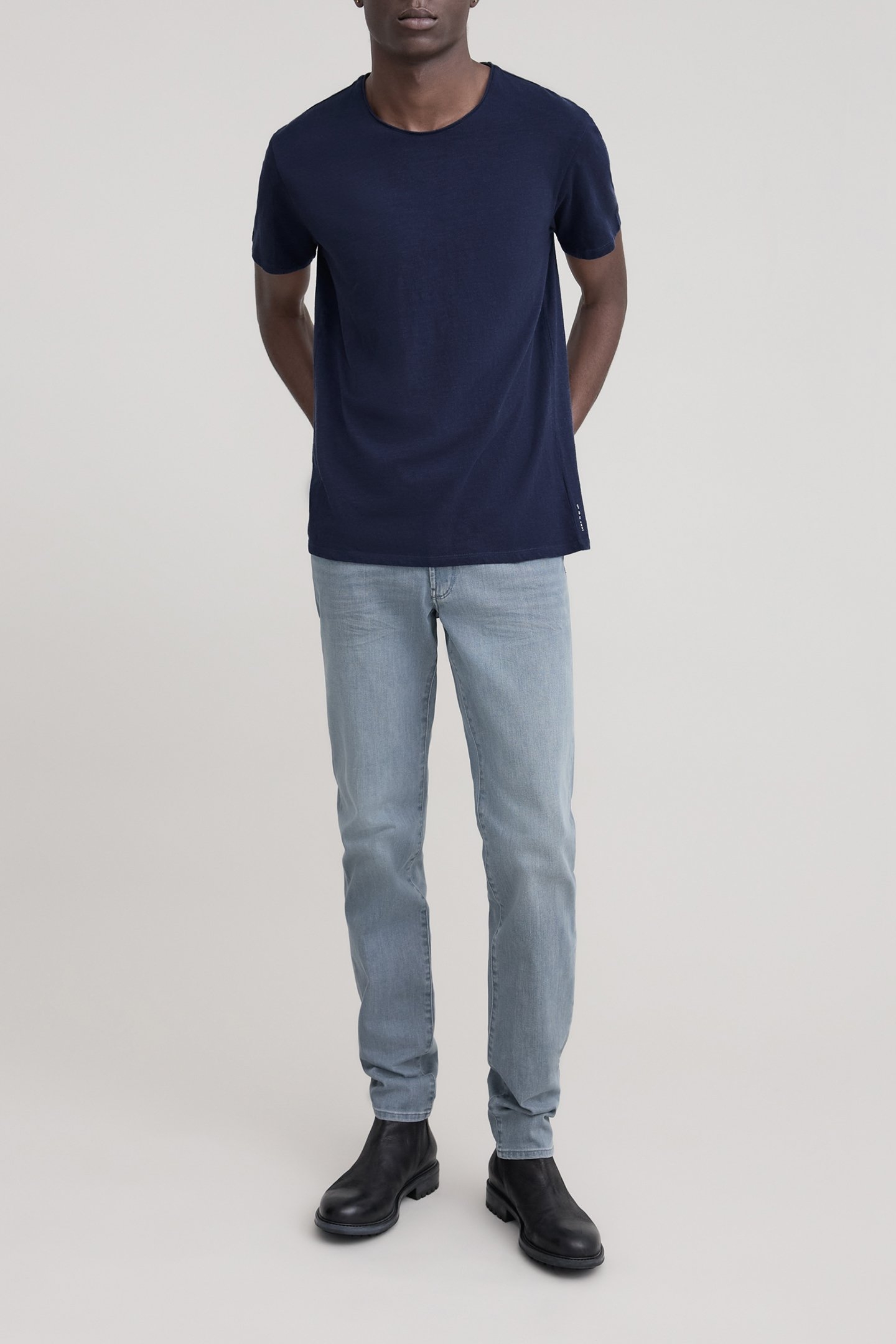 INDIGO ORGANIC COTTON ESSENTIAL ROUND-NECK T-SHIRT 3