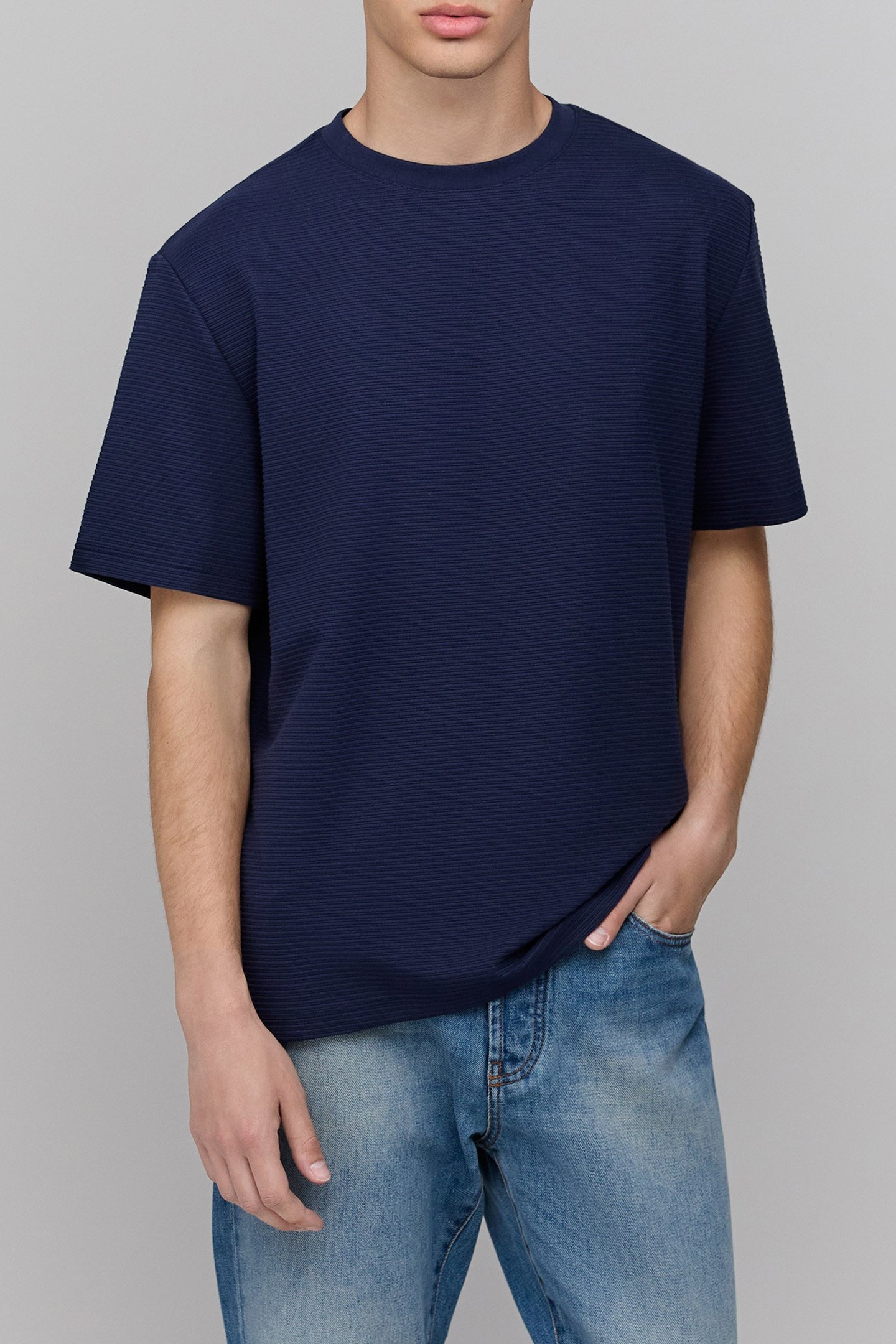 INDIGO SHORT-SLEEVE T-SHIRT WITH TEXTURED STRIPES 1