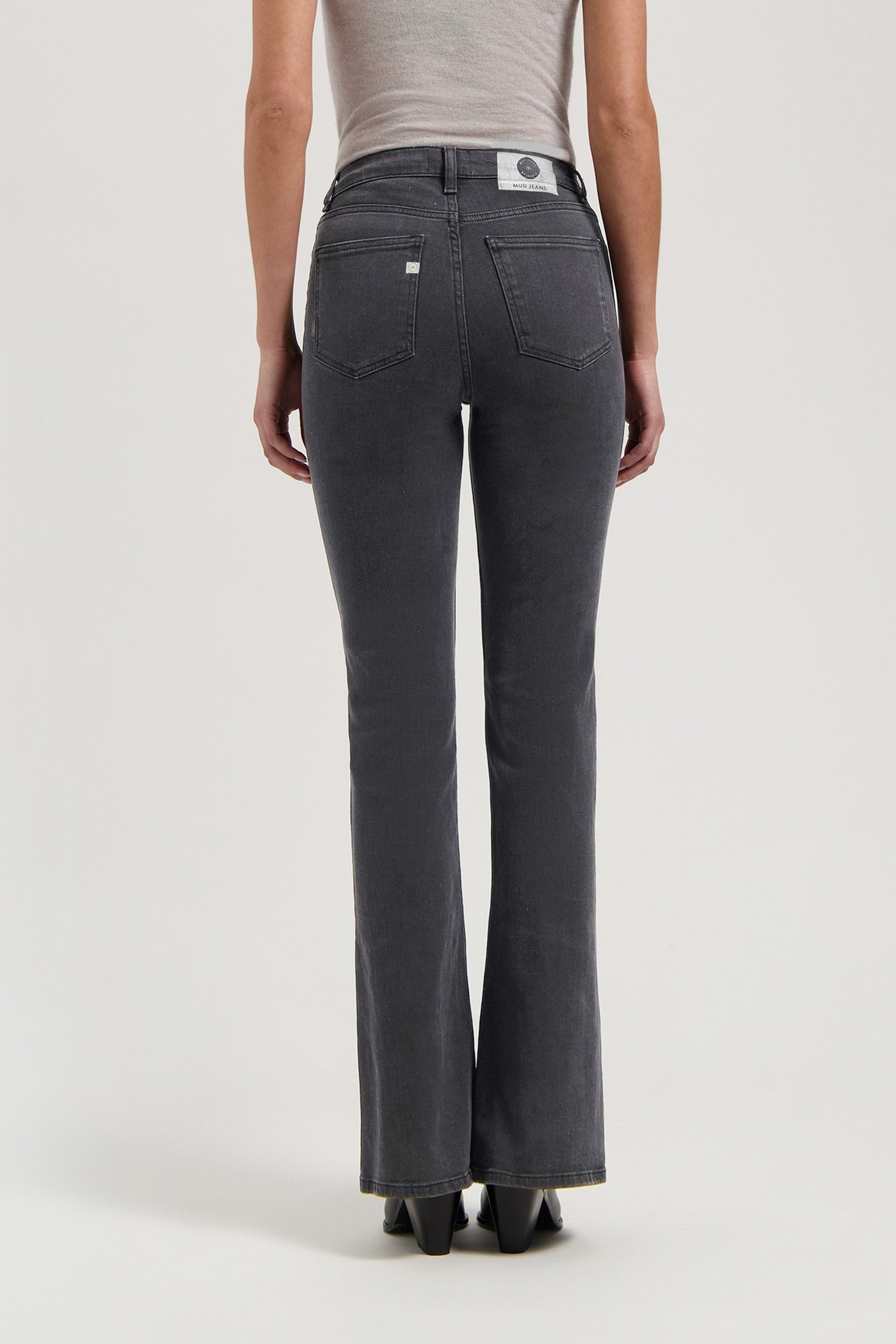 ISY FLARED O3 GREY 4