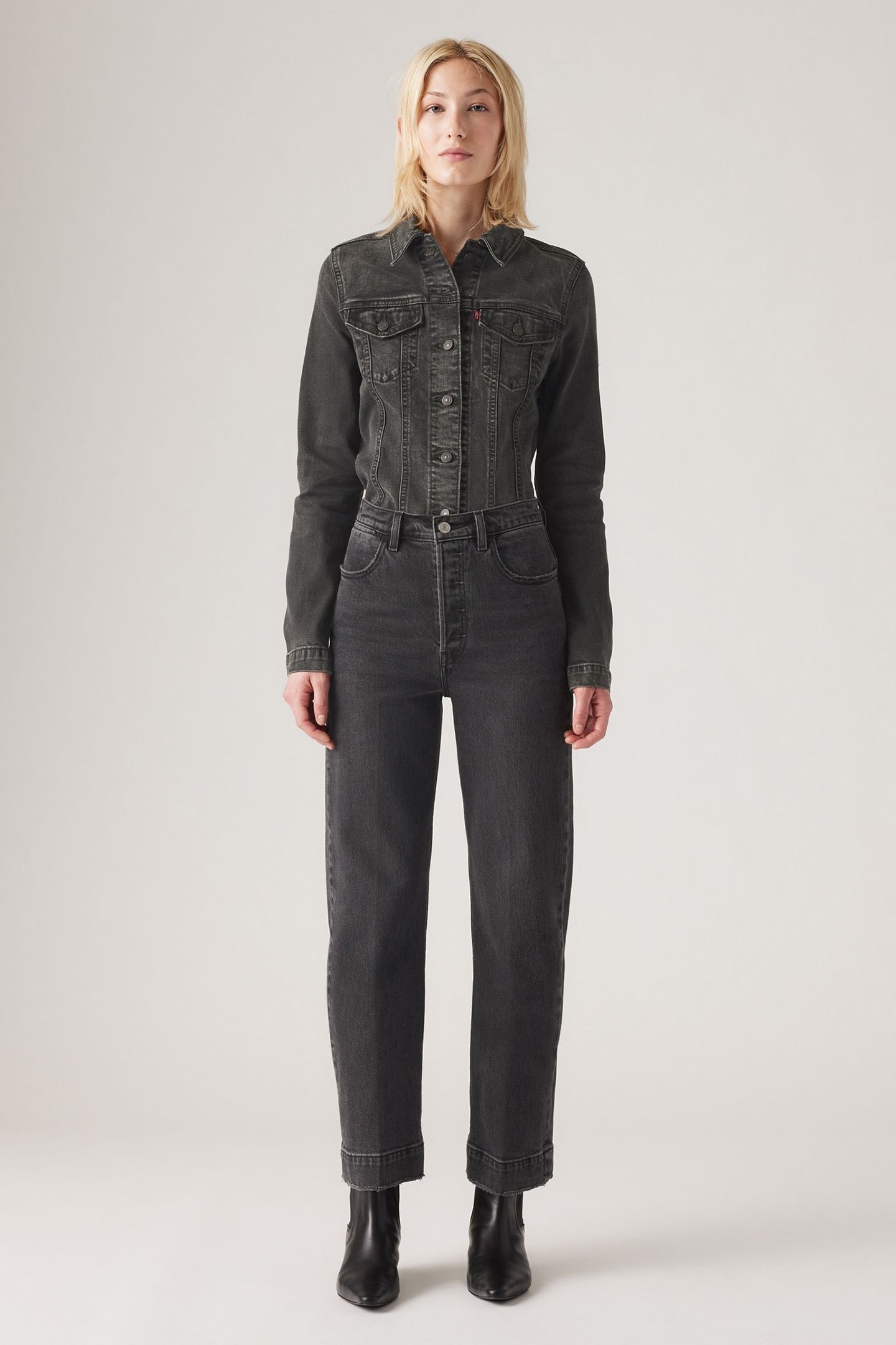 RIBCAGE STRAIGHT JEAN WITH TAILORED ANKLE IN BLACK 2