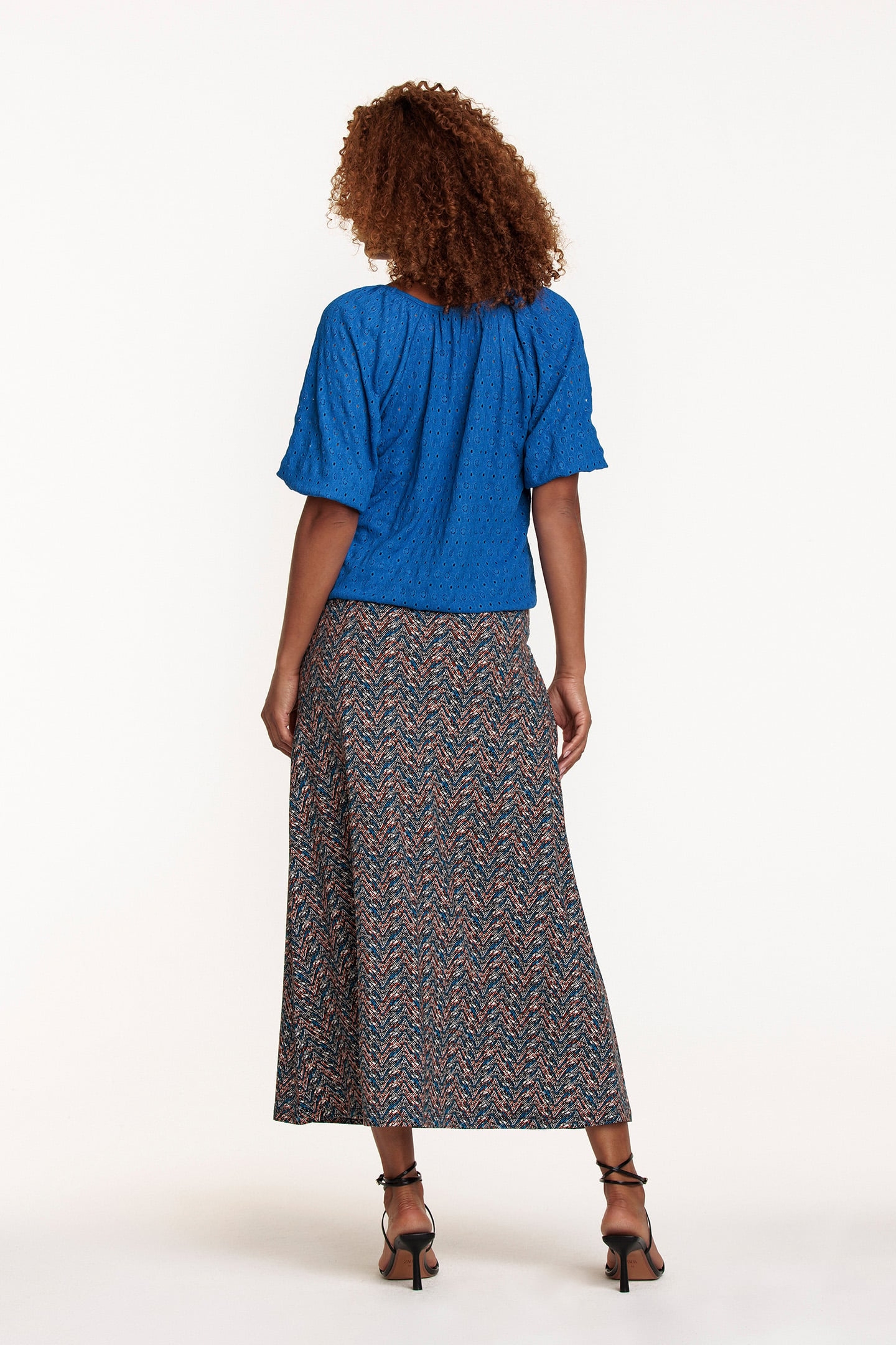 SKIRT MAXI CHEVRON STRIPE PRINT BLACKS 2