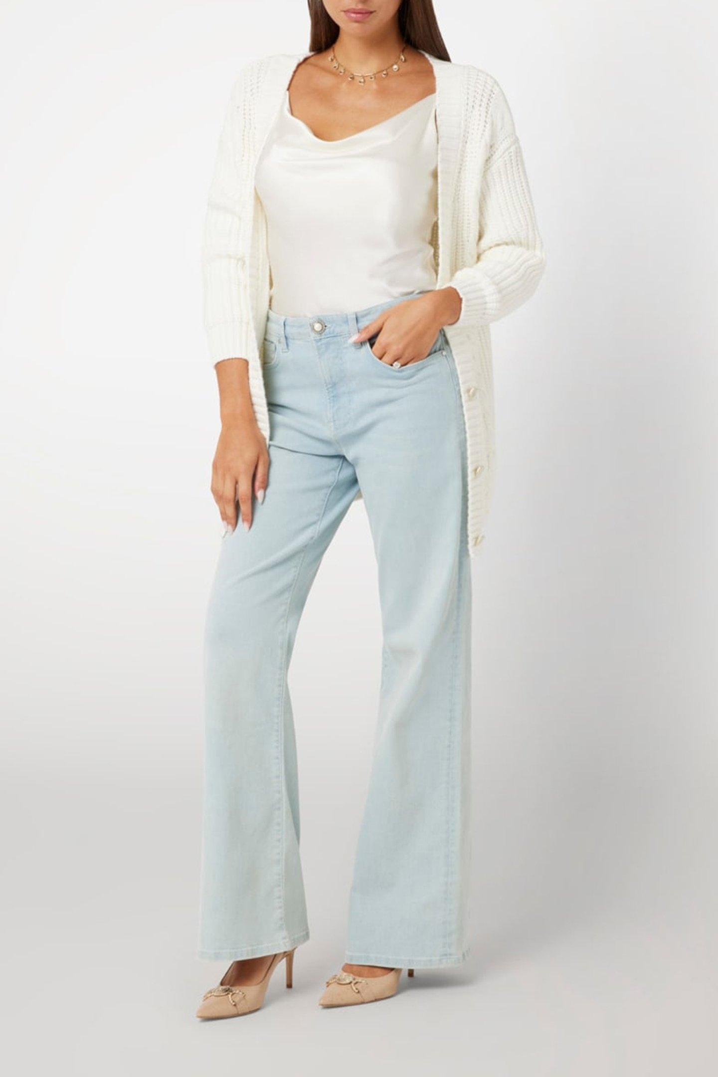 CHO OVER CARDI SWTR PALE PEARL 3