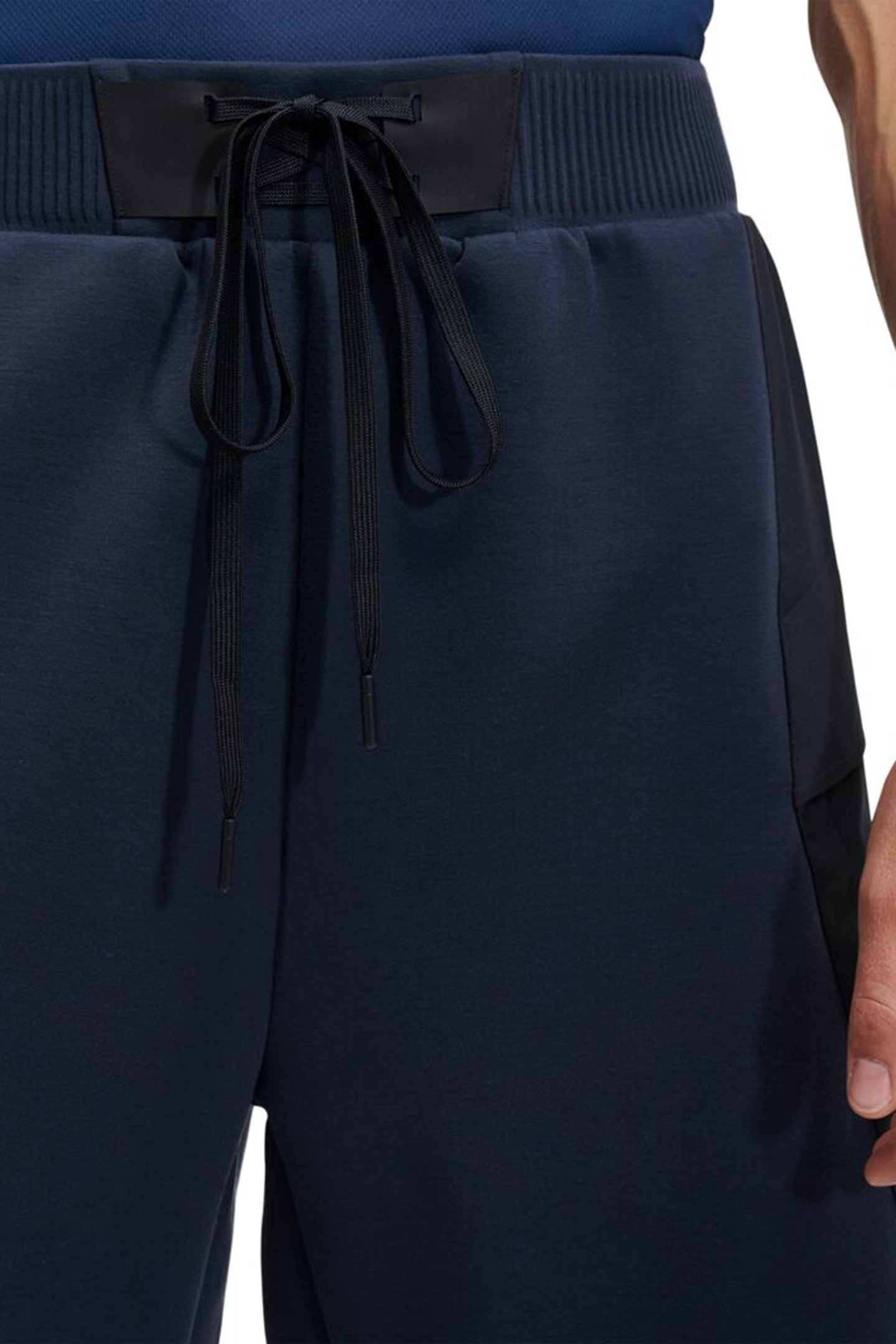 MOVEMENT SHORTS 1 NAVY BLACK 5