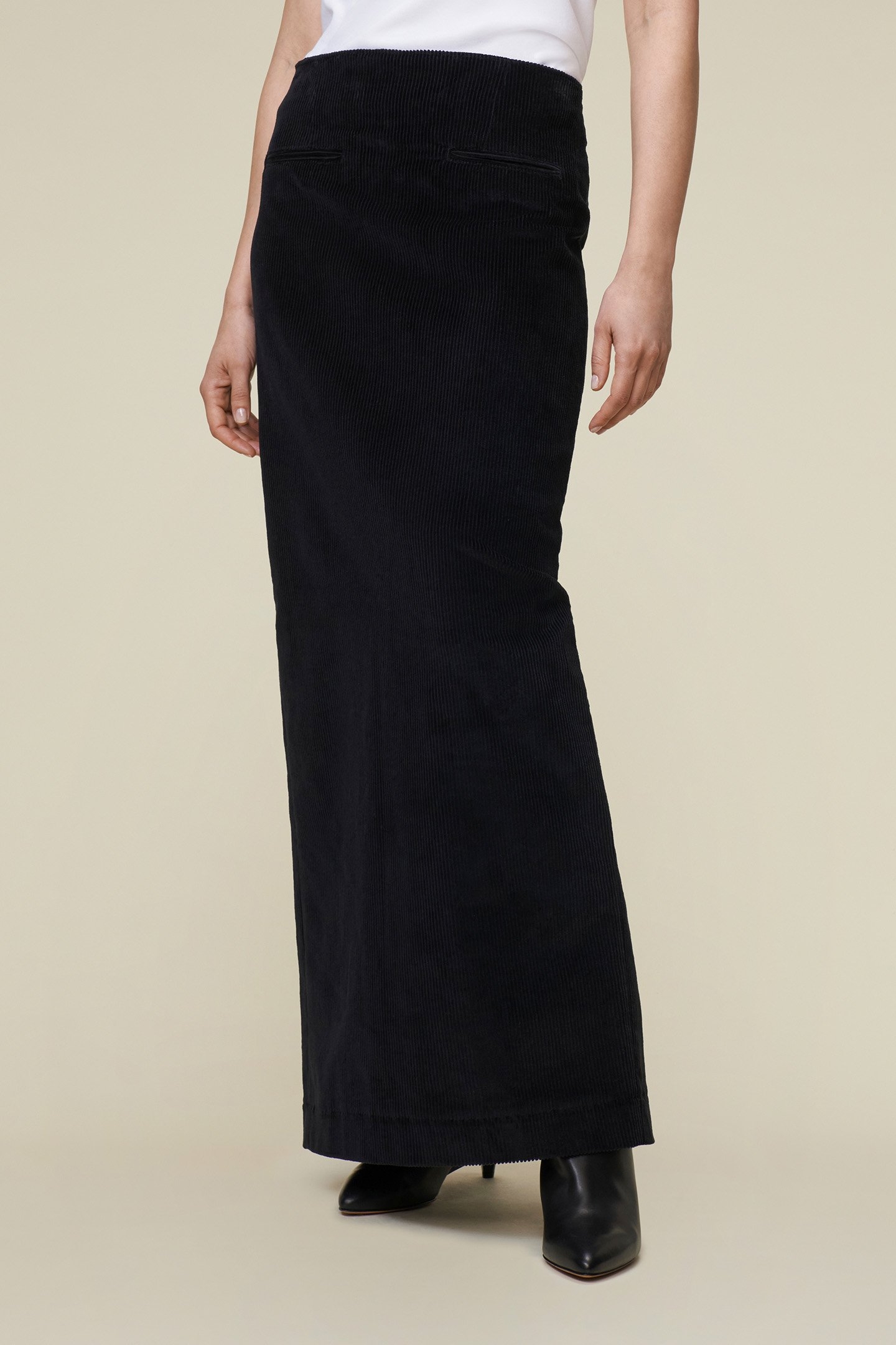 NEW SKARLETT BLACK 1