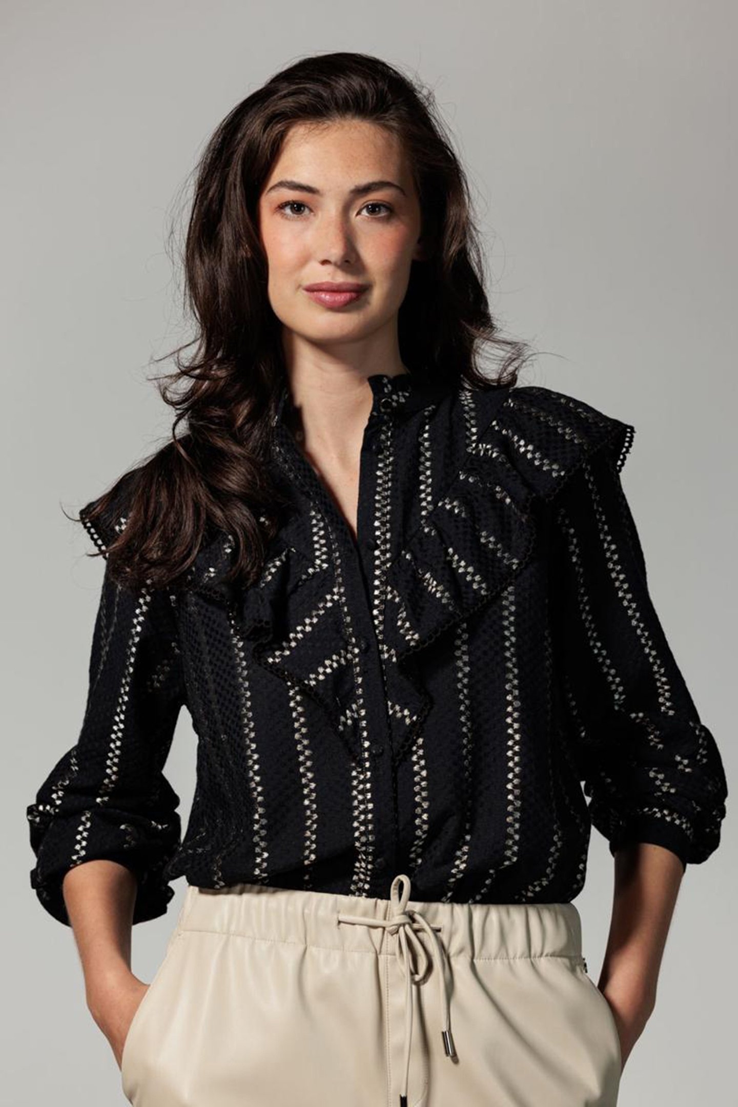 BLOUSE DOBBY RUFFLE BLACK 1