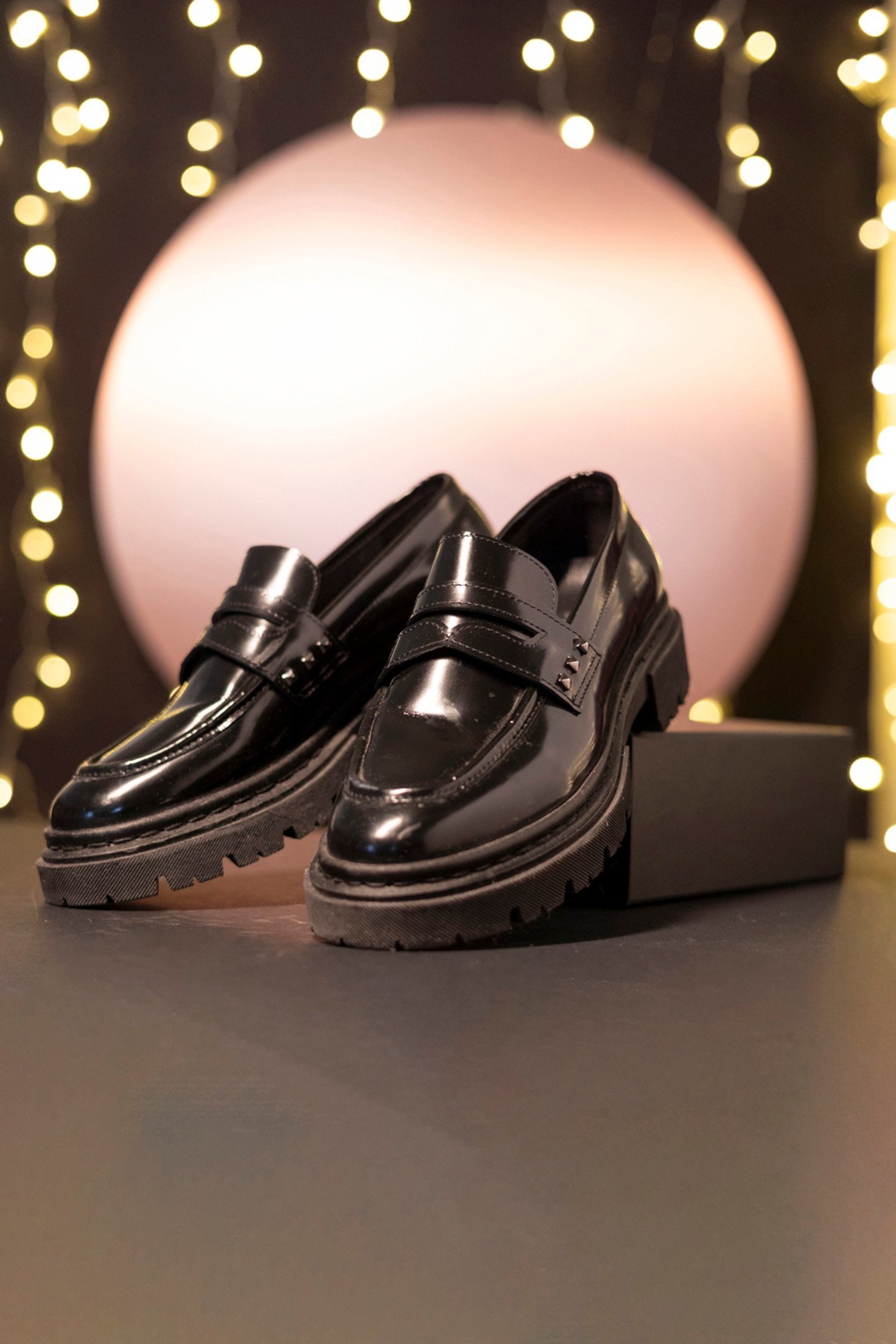 O.MAYA - BLACK NOTCHED LOAFERS IN GLACÉ LEATHER 4