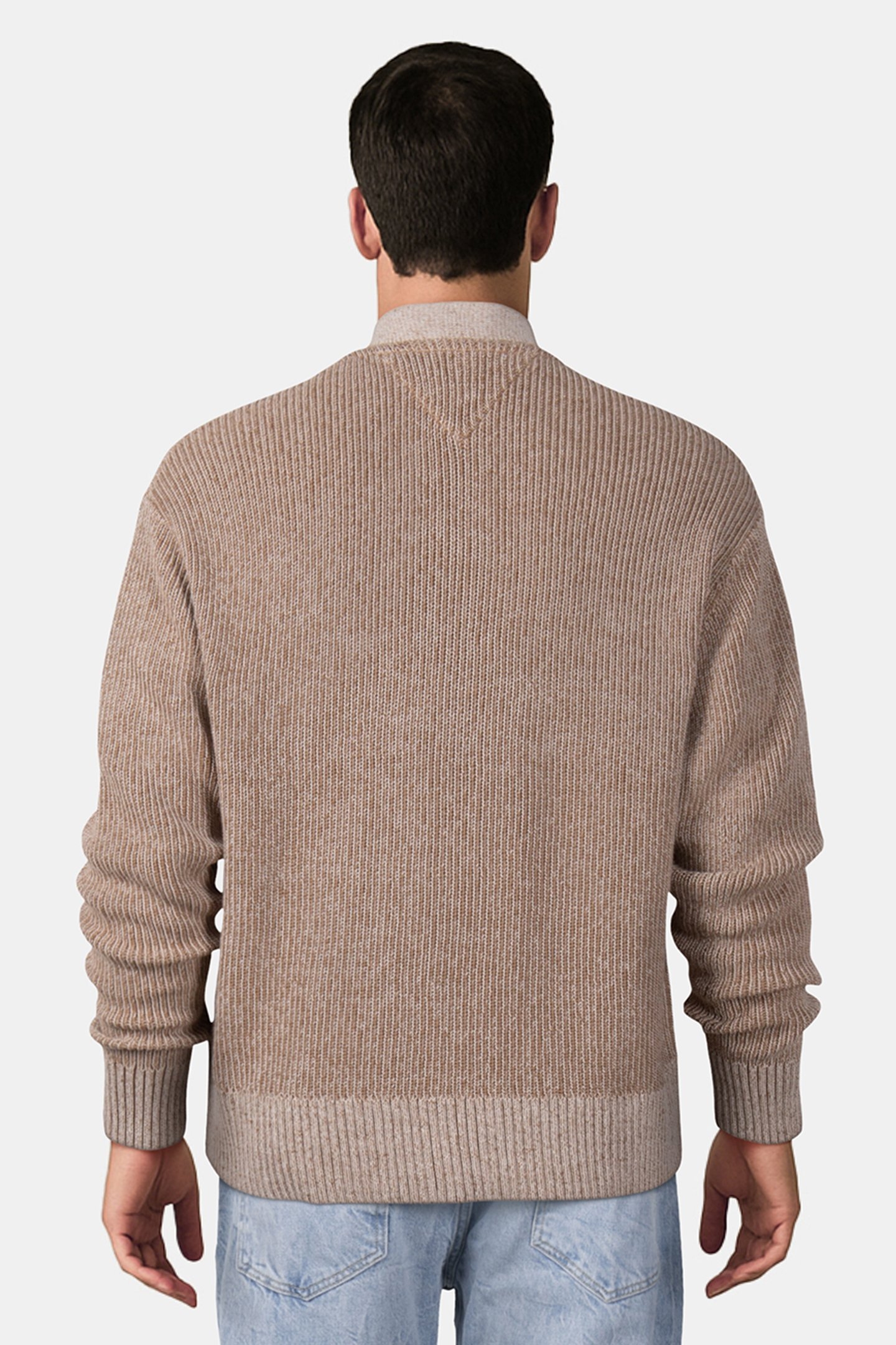 TJM RLX BADGE KNITTE RELAXED FIT SWEATER IN BRAUN 2