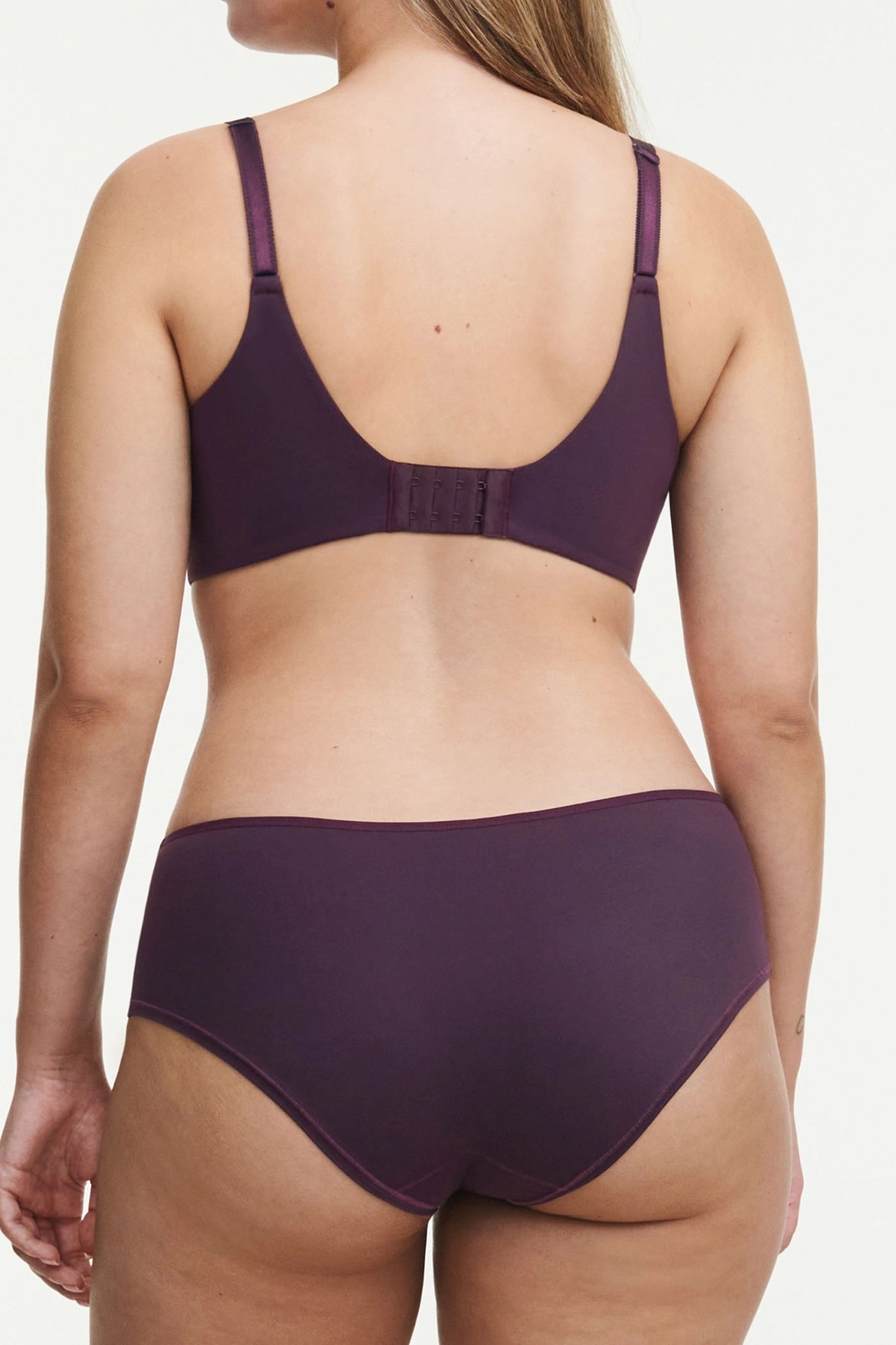 CO BRA UNDERW. COVERING MOLDED AUBERGINE 2