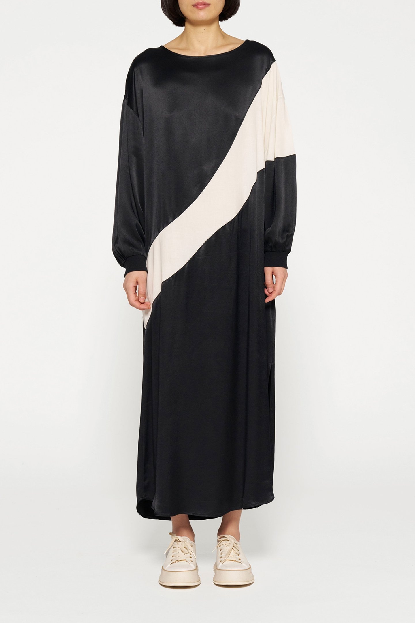 FLOWY MAXI DRESS BLACK 1