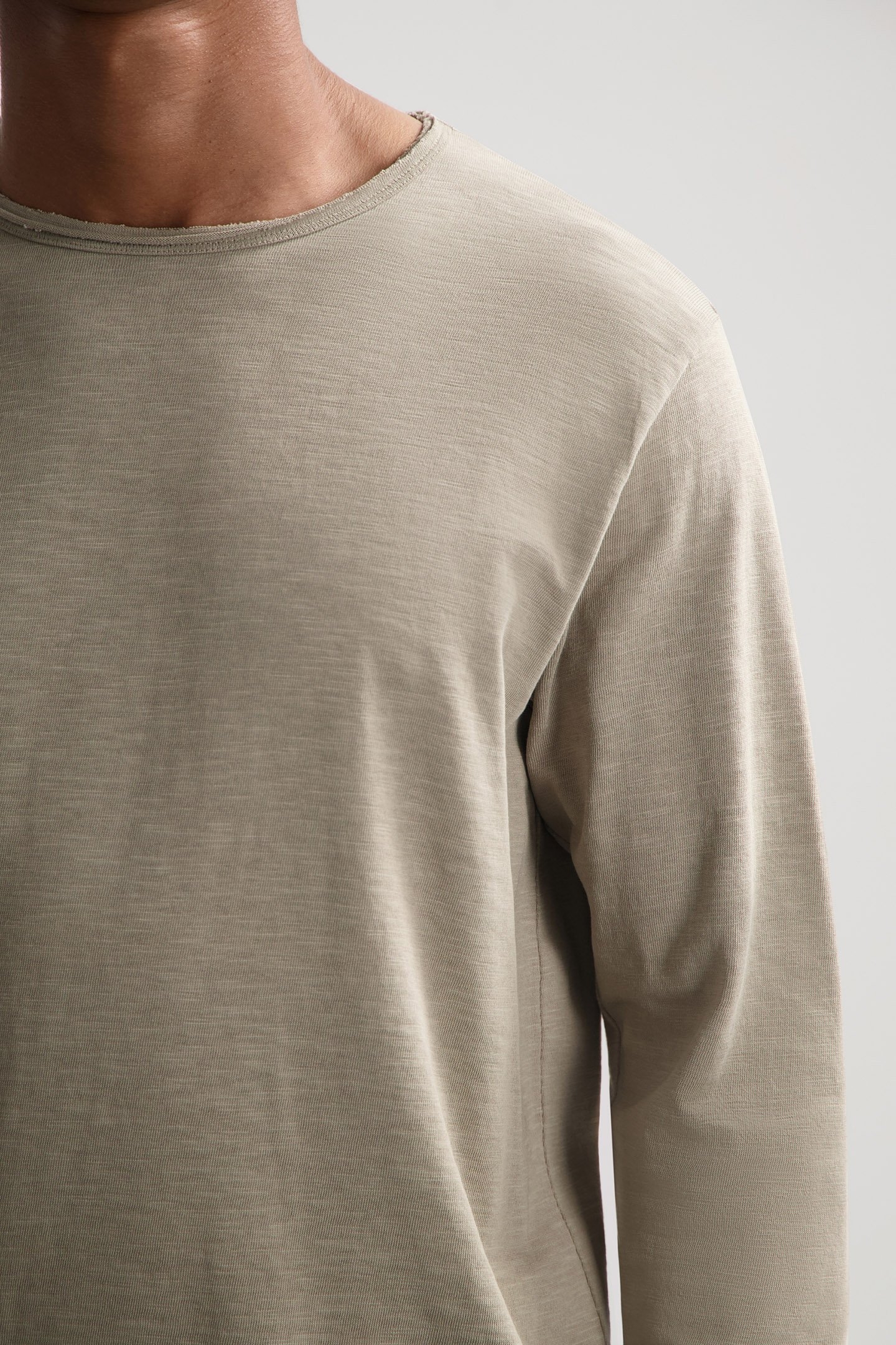 DS_NEWMAN CREWNECK VINTAGE KHAKI 5